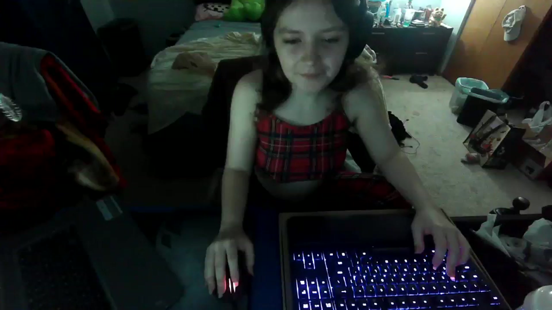 Gallery image thumbnail from Prettybutsad's myfreecams stream on, 08/17/2023, 04:01 image 14 of 20