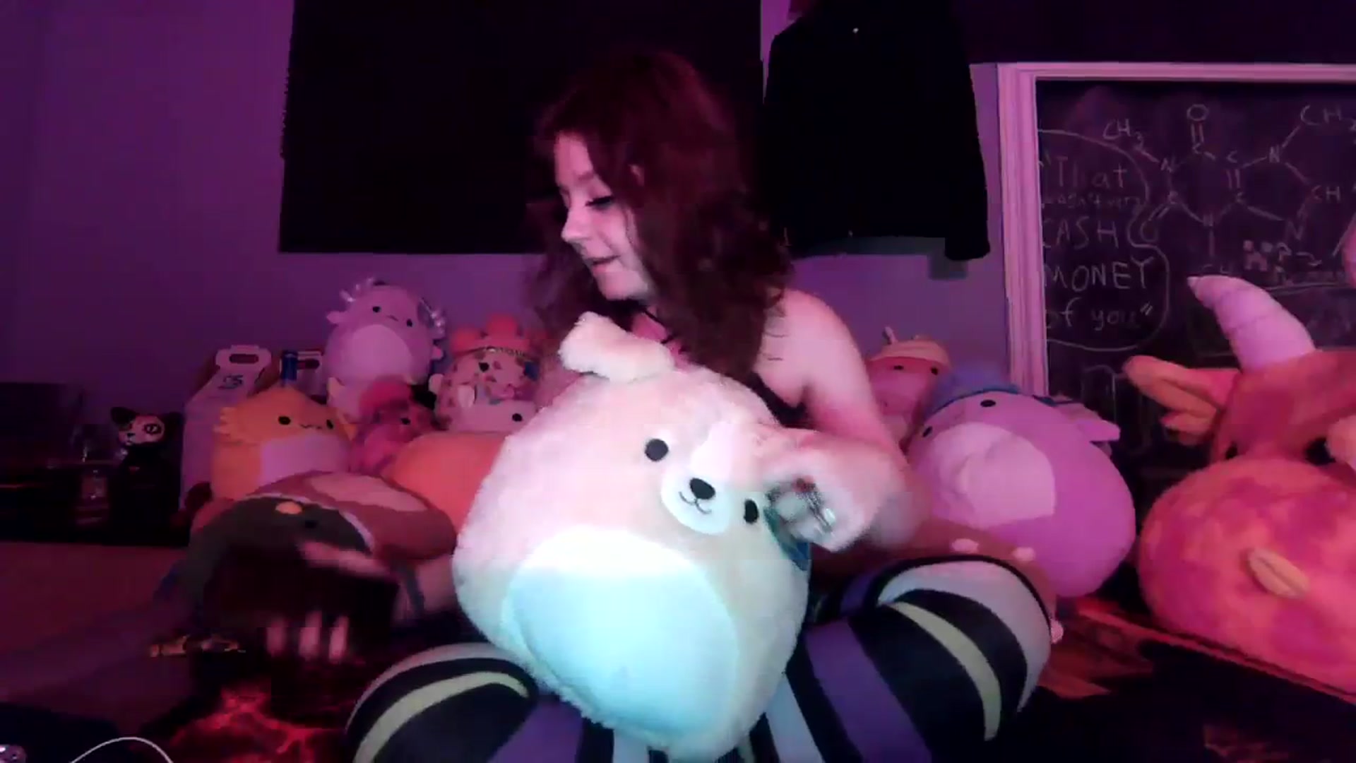 Gallery image thumbnail from Prettybutsad's myfreecams stream on, 08/19/2023, 07:58 image 8 of 20