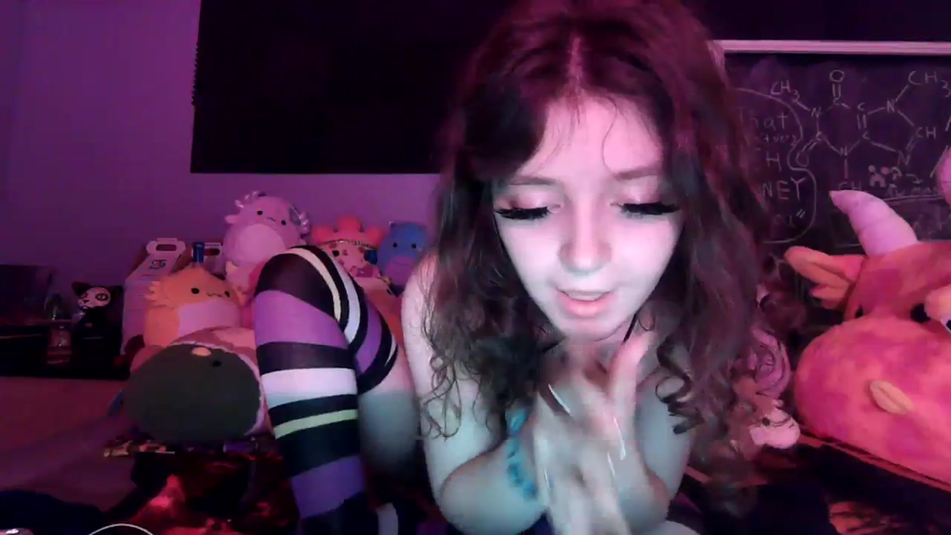 Gallery image thumbnail from Prettybutsad's myfreecams stream on, 08/19/2023, 07:58 image 9 of 20