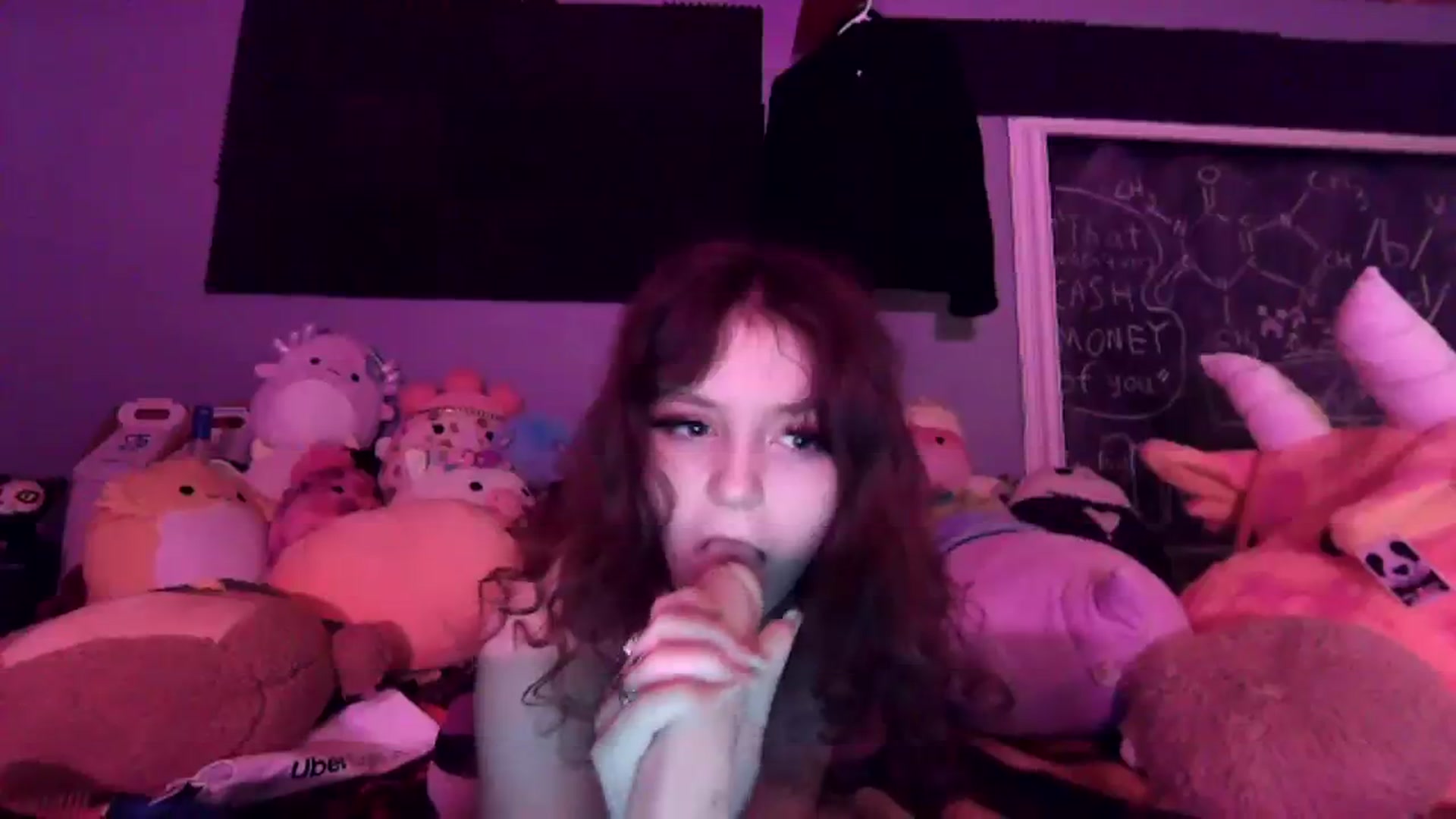 Gallery image thumbnail from Prettybutsad's myfreecams stream on, 08/19/2023, 11:01 image 17 of 20