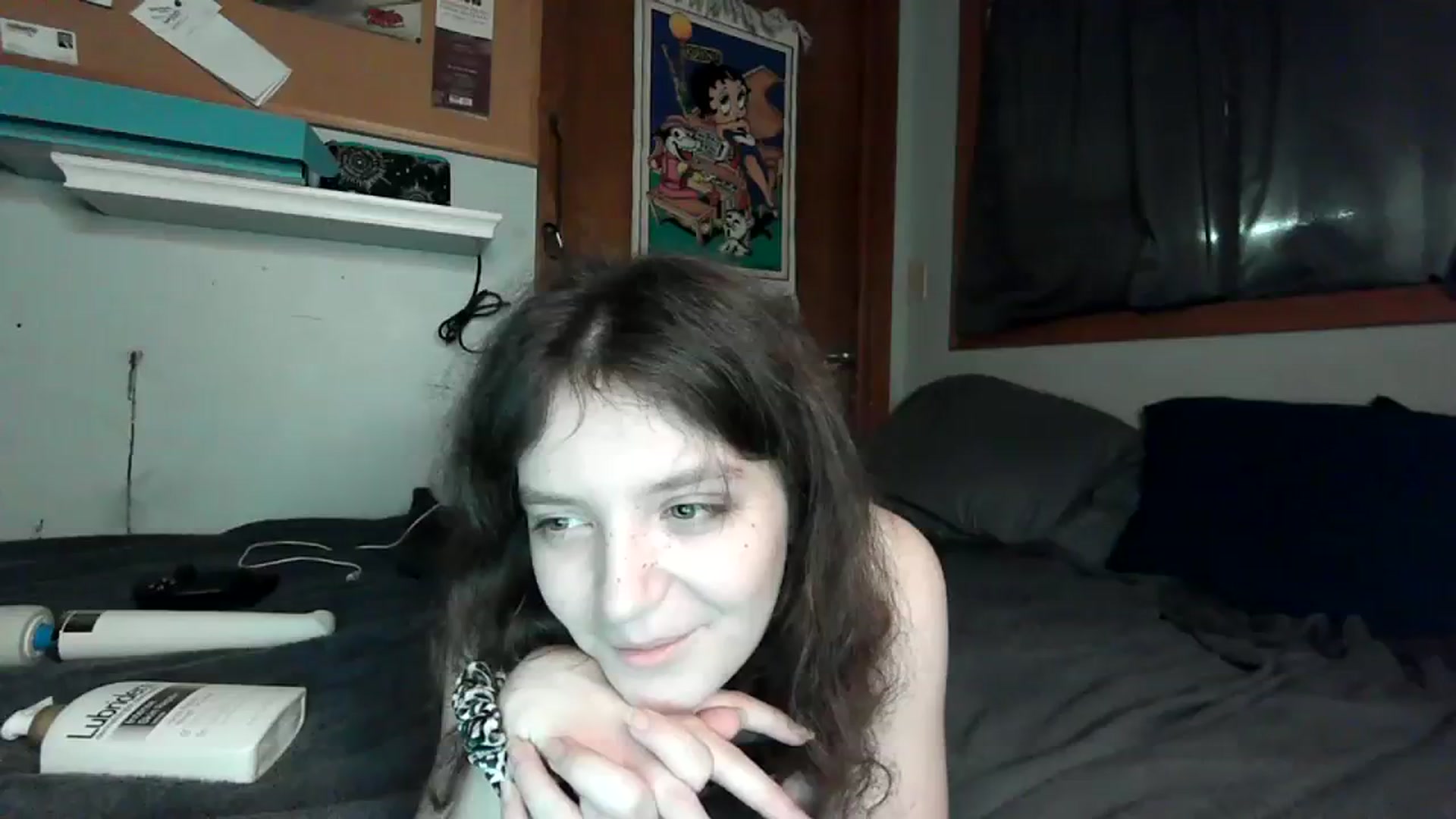 Gallery image thumbnail from Prettybutsad's myfreecams stream on, 09/19/2023, 08:10 image 4 of 20