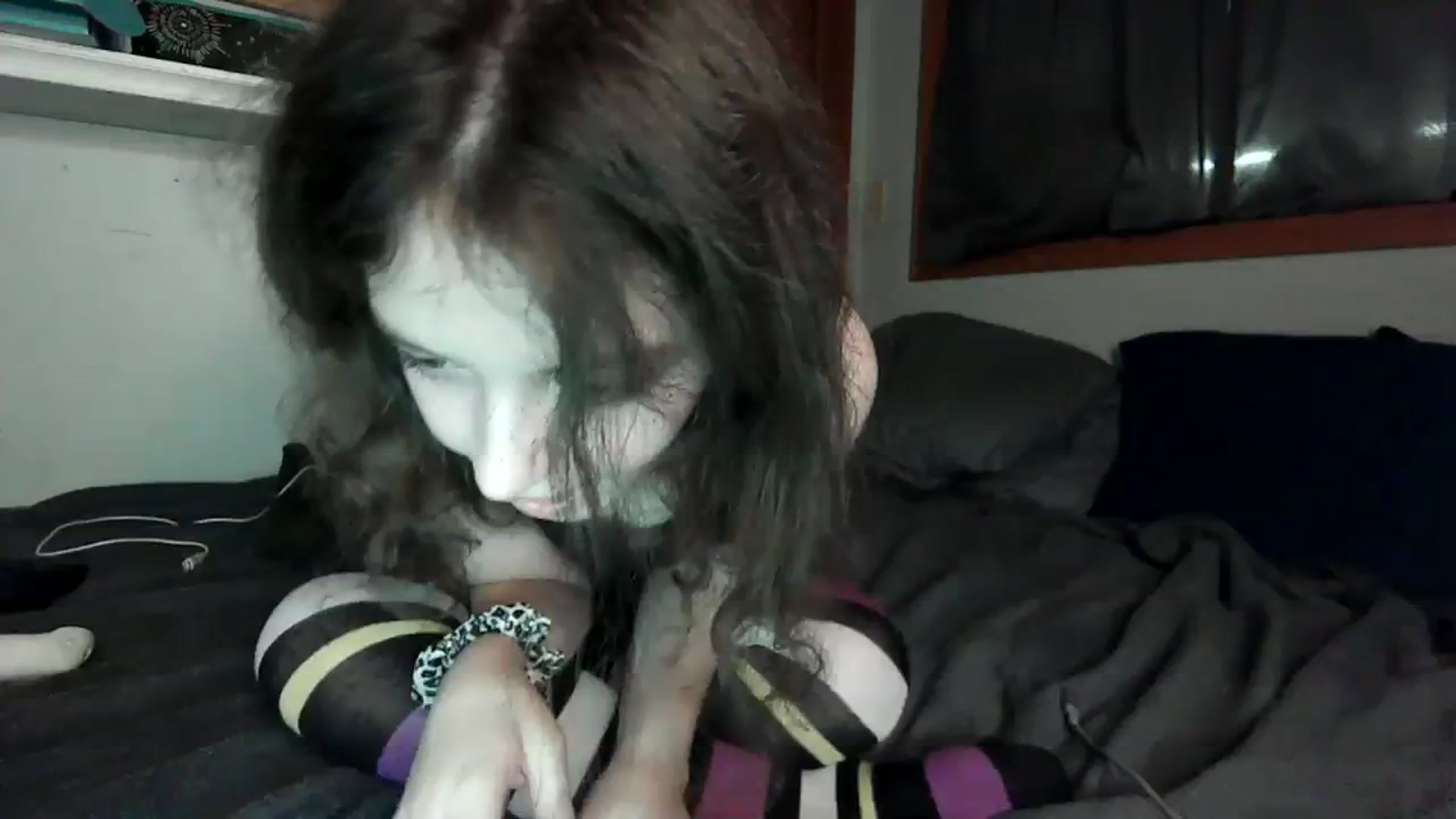 Gallery image thumbnail from Prettybutsad's myfreecams stream on, 09/19/2023, 08:10 image 16 of 20