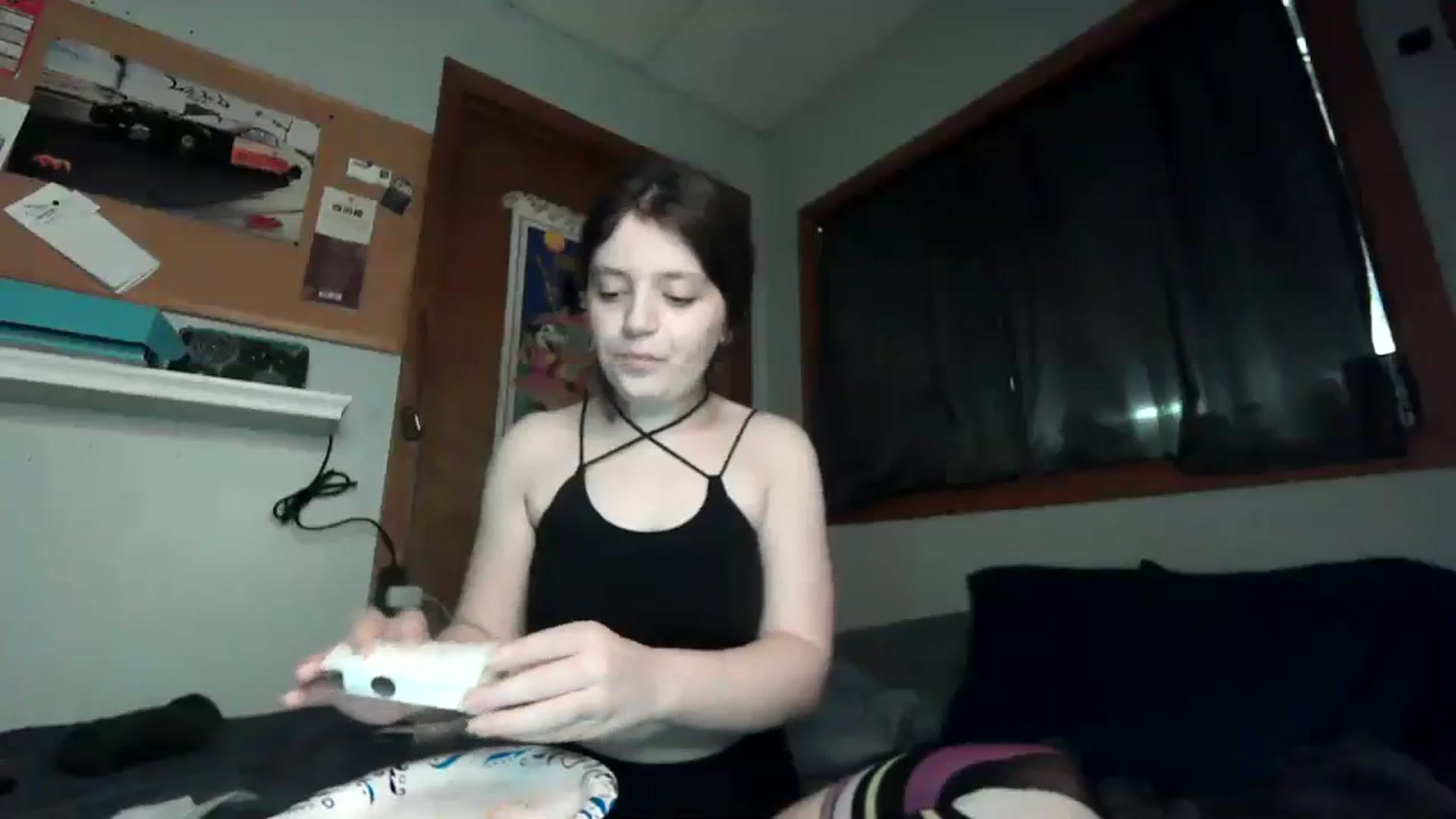 Gallery image thumbnail from Prettybutsad's myfreecams stream on, 09/19/2023, 09:33 image 2 of 20