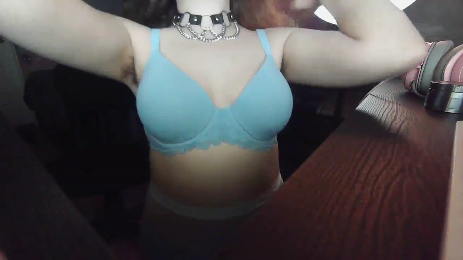 Gallery image thumbnail from Prettybutsad's myfreecams stream on, 09/29/2023, 08:11 image 19 of 20