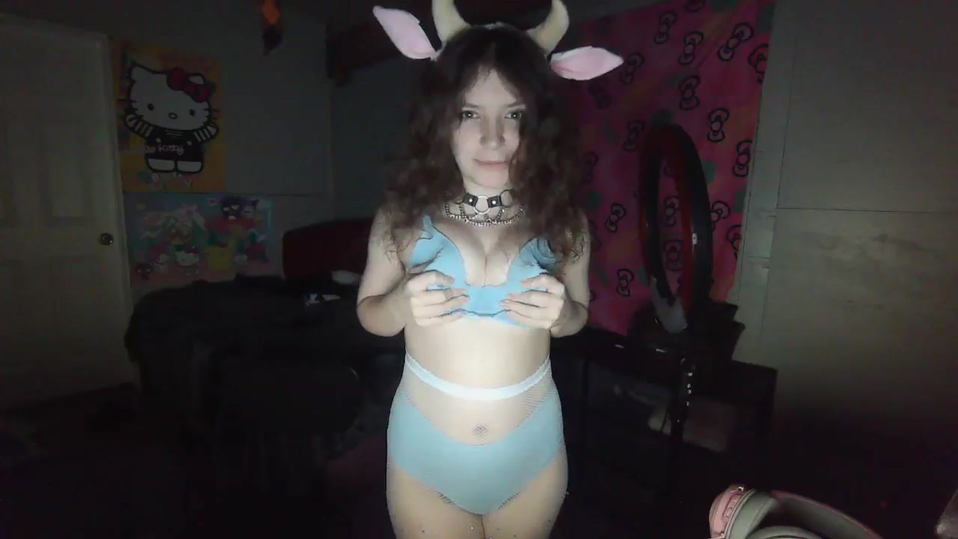 Gallery image thumbnail from Prettybutsad's myfreecams stream on, 09/29/2023, 08:11 image 8 of 20