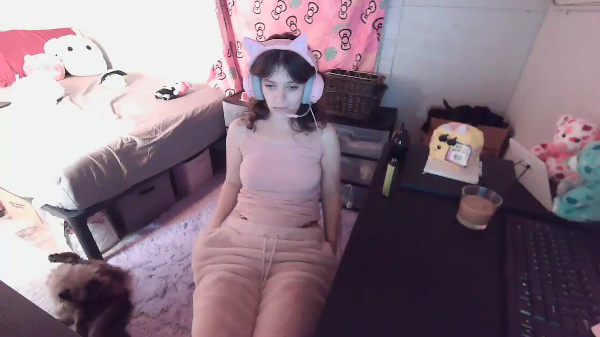 Gallery image thumbnail from Prettybutsad's myfreecams stream on, 10/05/2023, 08:55 image 14 of 20