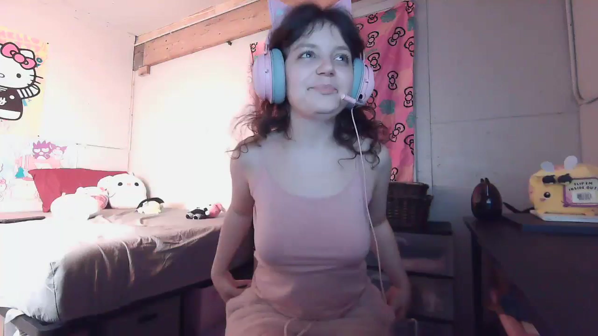 Gallery image thumbnail from Prettybutsad's myfreecams stream on, 10/05/2023, 08:55 image 12 of 20