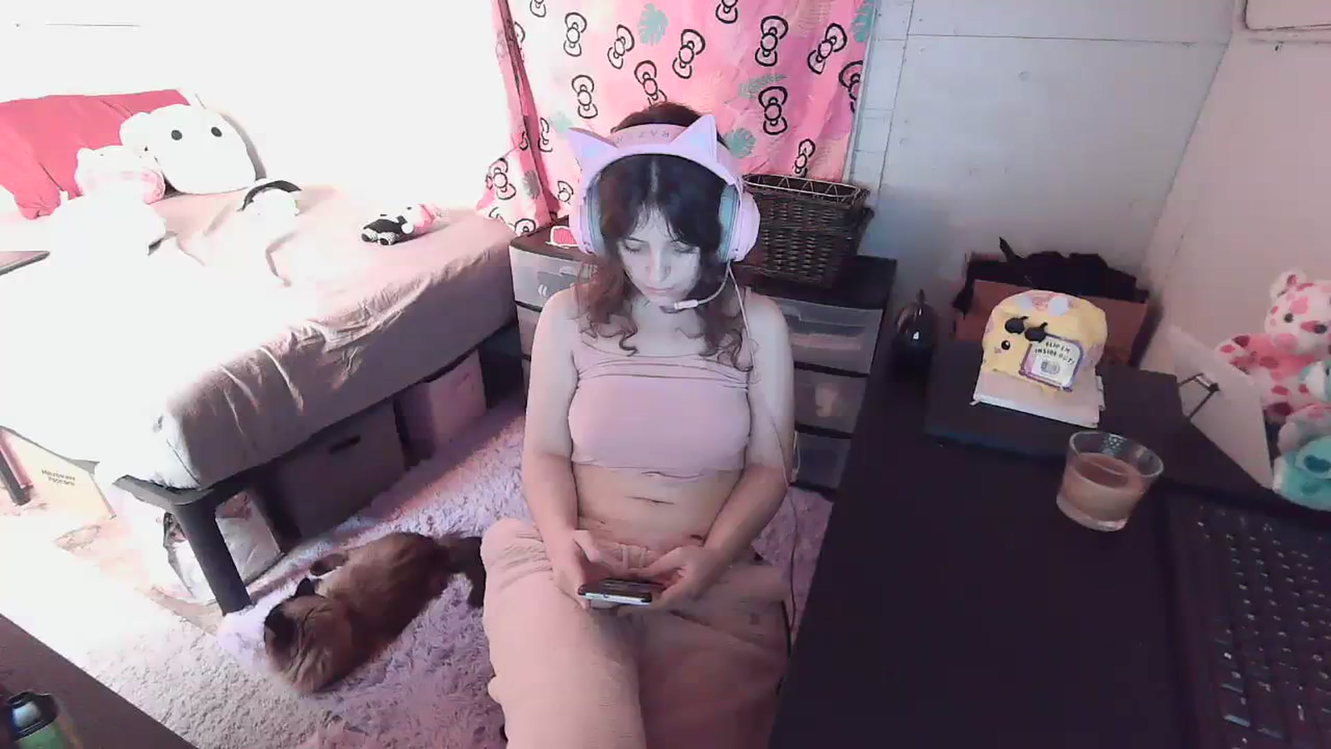 Gallery image thumbnail from Prettybutsad's myfreecams stream on, 10/05/2023, 08:55 image 4 of 20