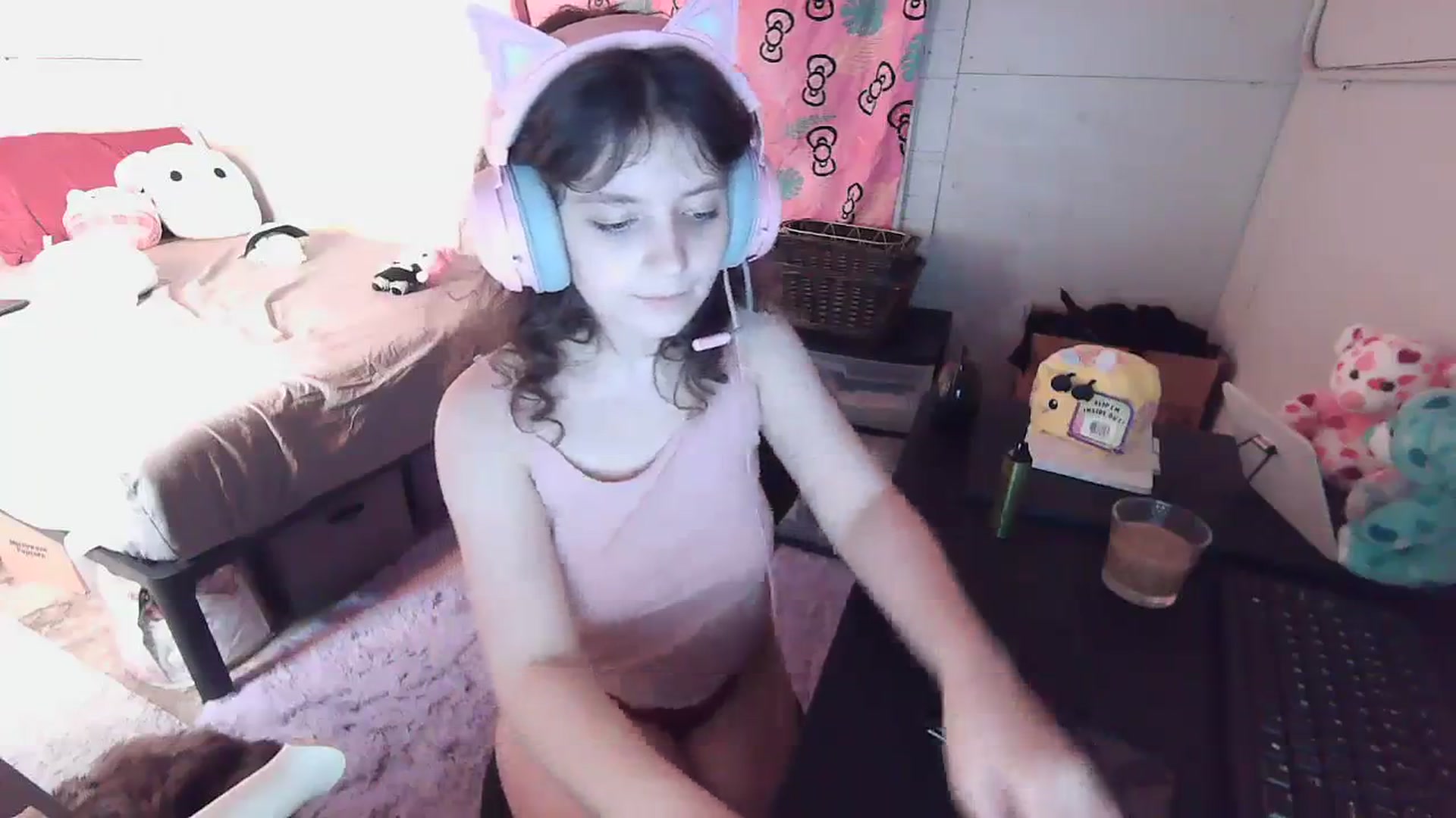 Gallery image thumbnail from Prettybutsad's myfreecams stream on, 10/05/2023, 08:55 image 20 of 20