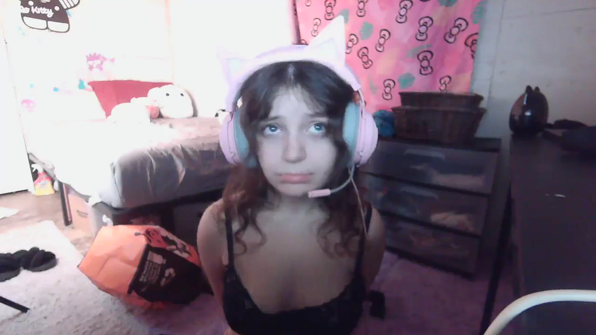 Gallery image thumbnail from Prettybutsad's myfreecams stream on, 10/06/2023, 07:46 image 12 of 20