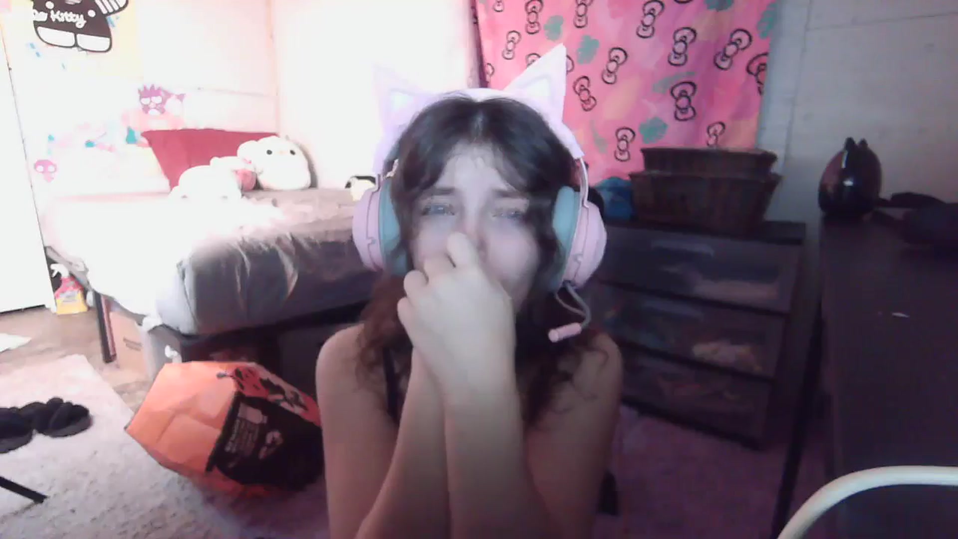 Gallery image thumbnail from Prettybutsad's myfreecams stream on, 10/06/2023, 07:46 image 9 of 20