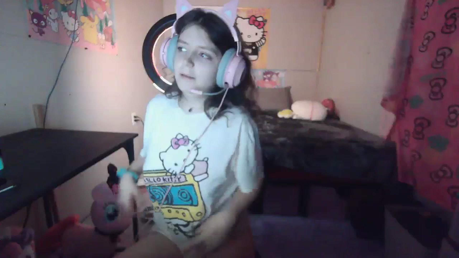 Gallery image thumbnail from Prettybutsad's myfreecams stream on, 10/25/2023, 09:41 image 7 of 20