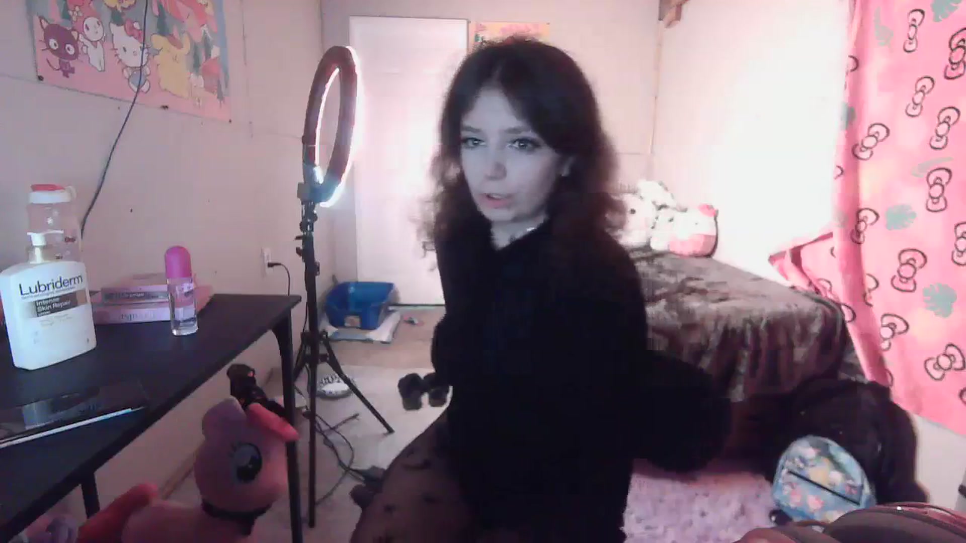 Gallery image thumbnail from Prettybutsad's myfreecams stream on, 10/28/2023, 09:37 image 9 of 20
