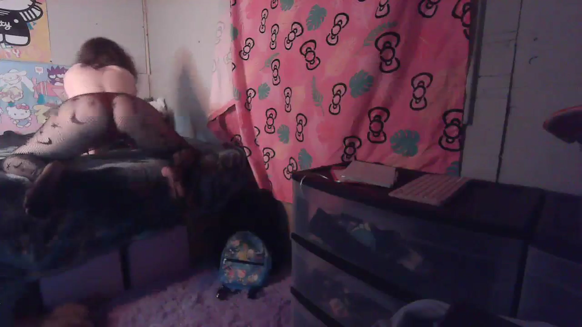 Gallery image thumbnail from Prettybutsad's myfreecams stream on, 10/28/2023, 11:18 image 11 of 20