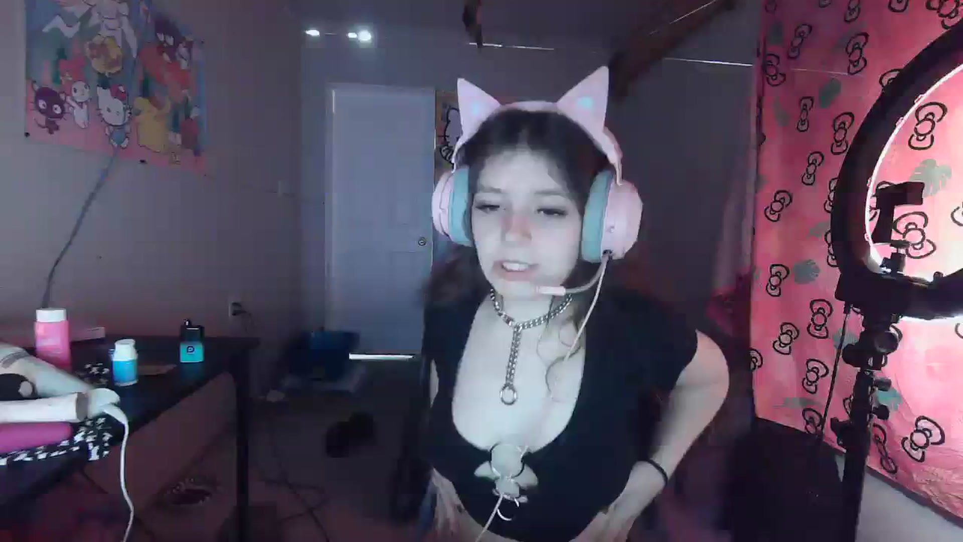 Gallery image thumbnail from Prettybutsad's myfreecams stream on, 10/30/2023, 07:49 image 14 of 20