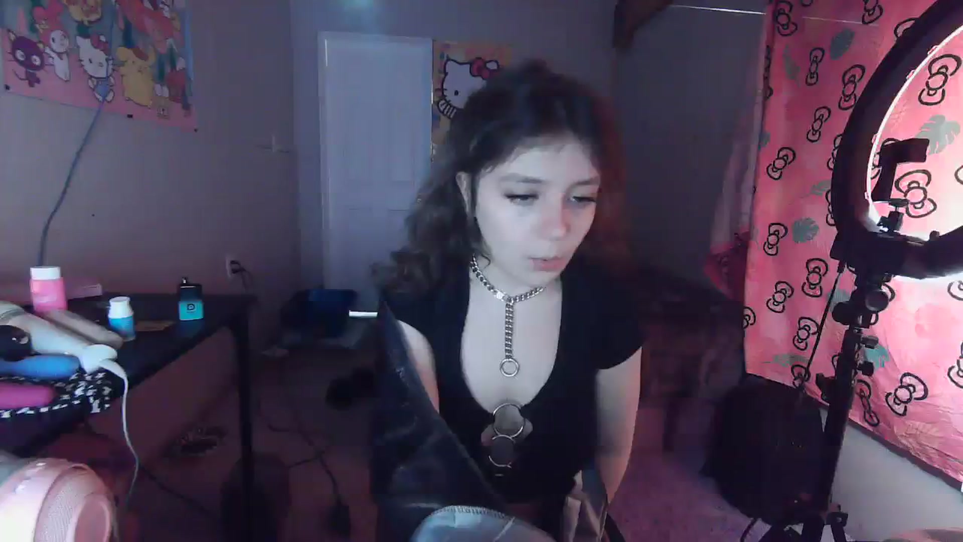 Gallery image thumbnail from Prettybutsad's myfreecams stream on, 10/30/2023, 07:49 image 2 of 20