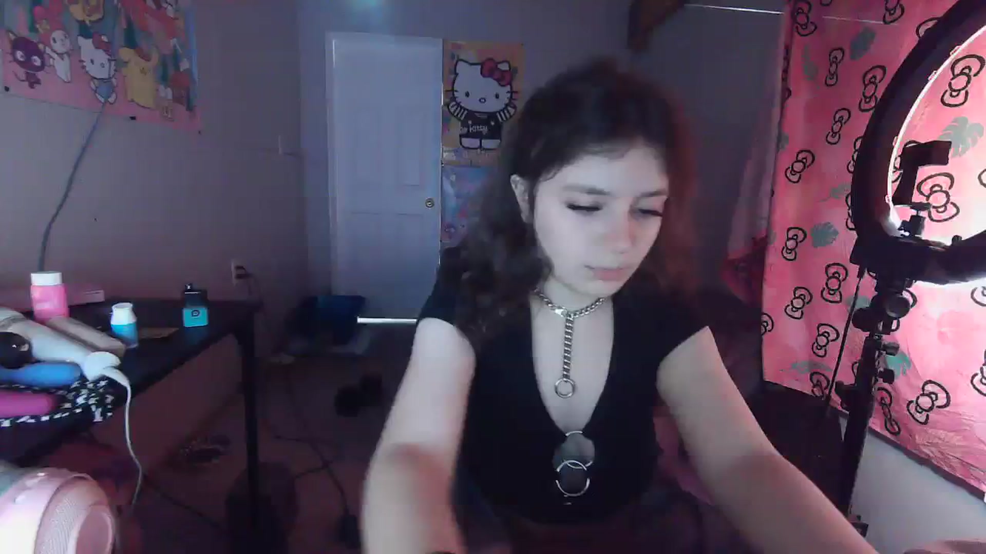 Gallery image thumbnail from Prettybutsad's myfreecams stream on, 10/30/2023, 07:49 image 3 of 20