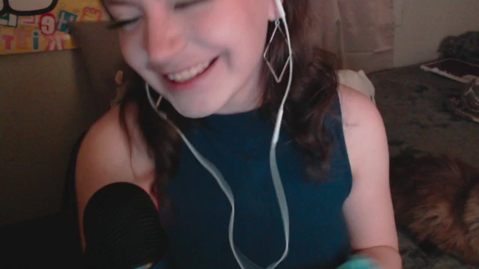 Gallery image thumbnail from Prettybutsad's myfreecams stream on, 05/16/2024, 09:24 image 7 of 20