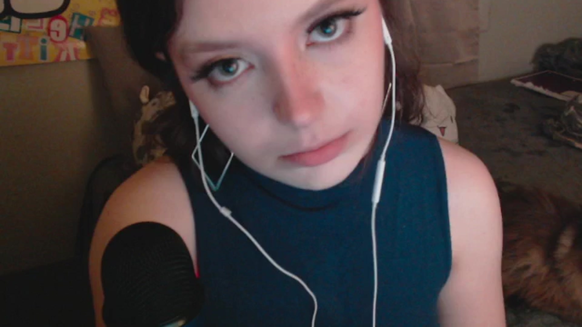 Gallery image thumbnail from Prettybutsad's myfreecams stream on, 05/16/2024, 09:24 image 8 of 20
