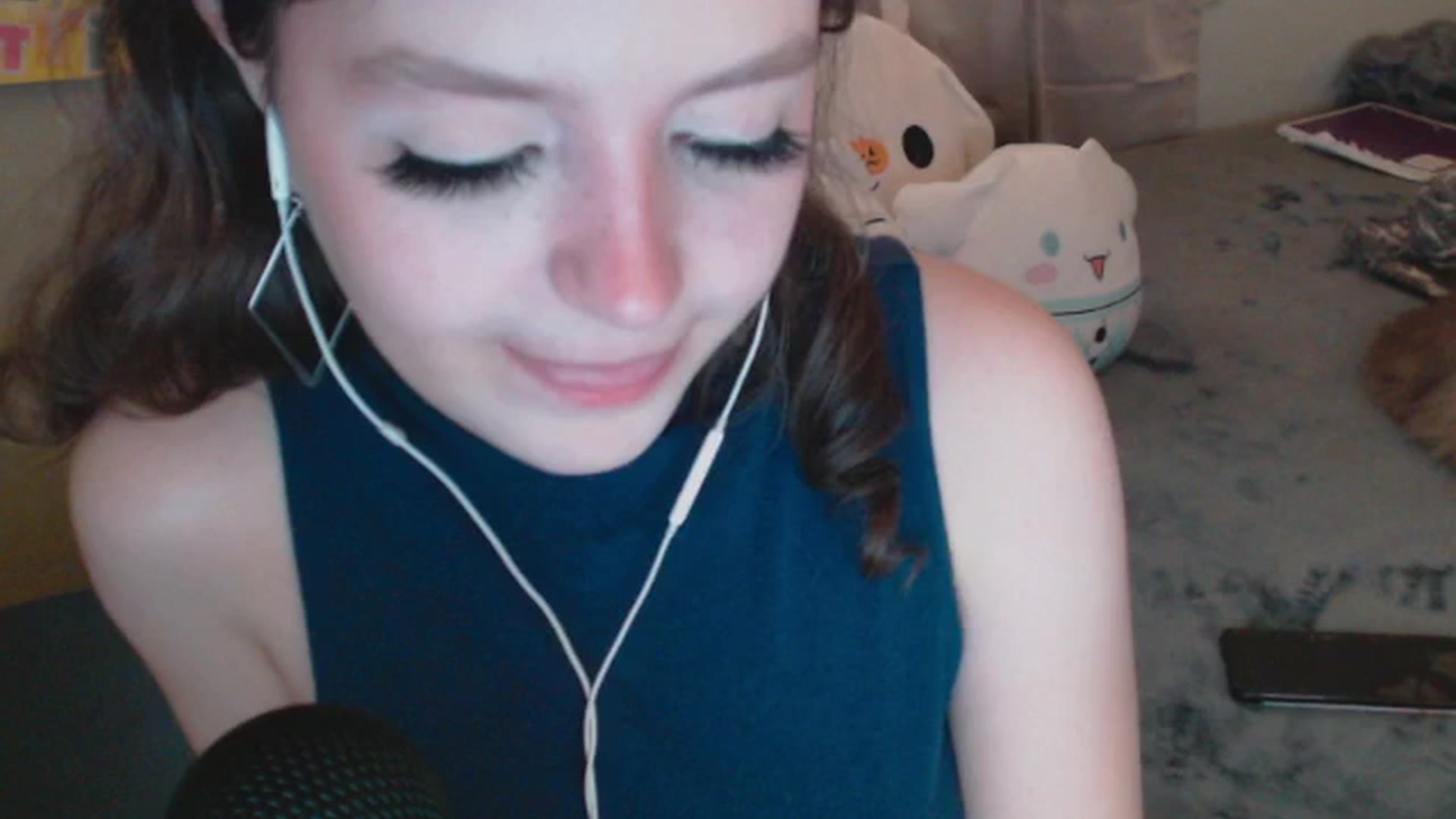 Gallery image thumbnail from Prettybutsad's myfreecams stream on, 05/16/2024, 11:49 image 19 of 20