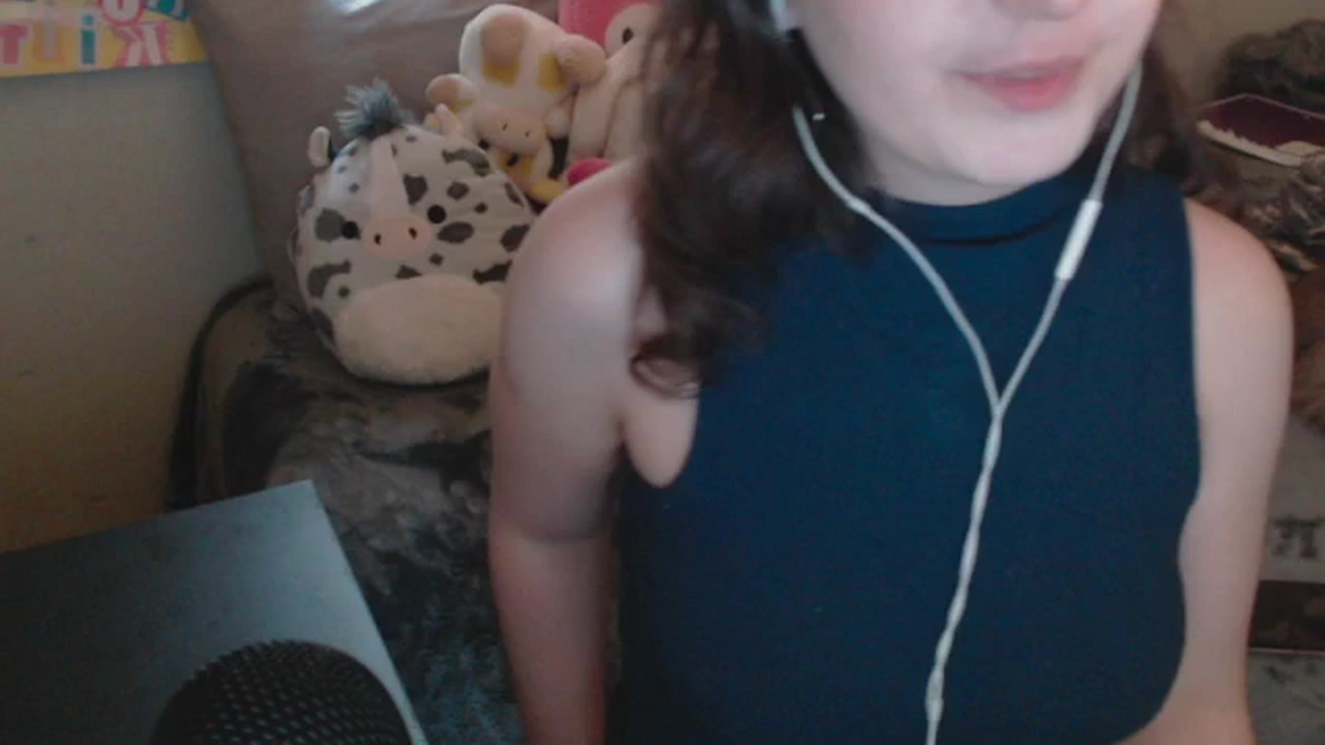 Gallery image thumbnail from Prettybutsad's myfreecams stream on, 05/16/2024, 11:49 image 17 of 20