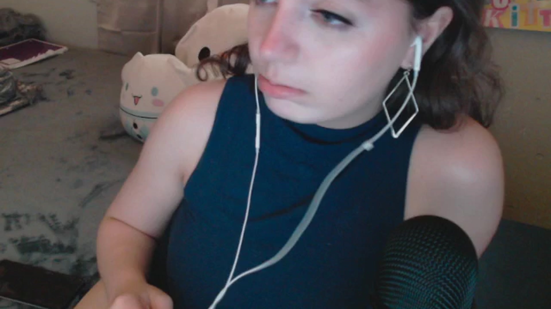 Gallery image thumbnail from Prettybutsad's myfreecams stream on, 05/16/2024, 12:09 image 15 of 20