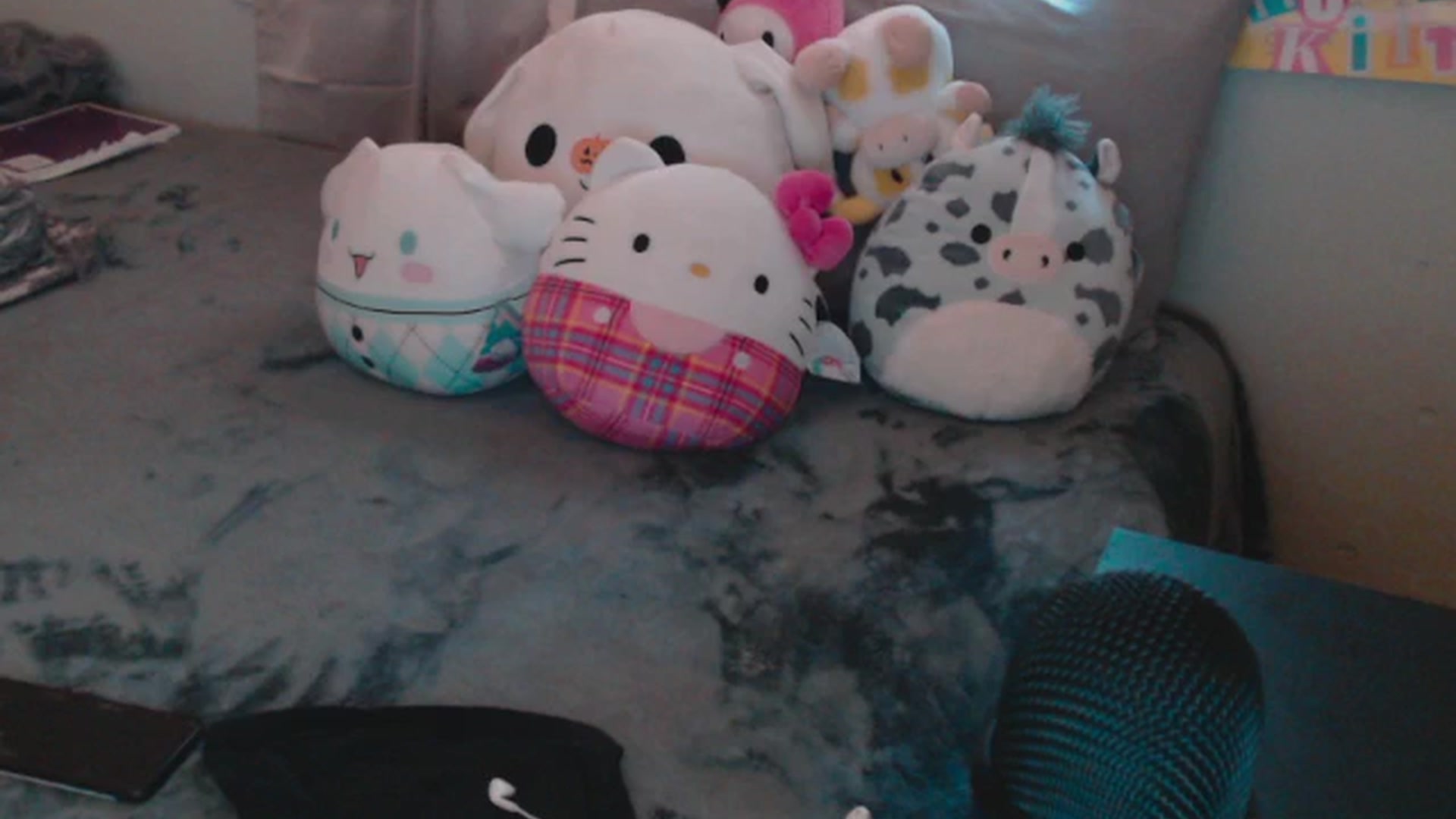 Gallery image thumbnail from Prettybutsad's myfreecams stream on, 05/16/2024, 12:09 image 10 of 20