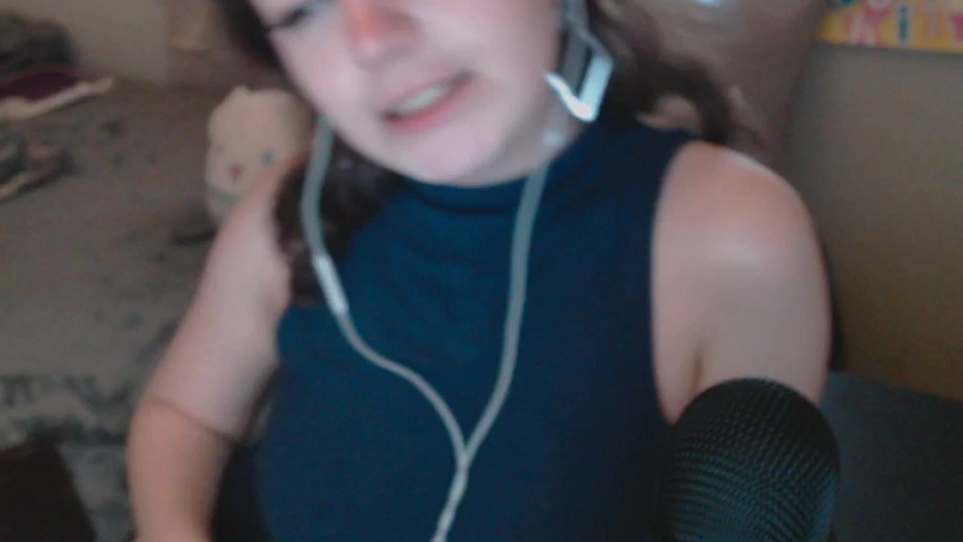 Gallery image thumbnail from Prettybutsad's myfreecams stream on, 05/16/2024, 12:09 image 18 of 20