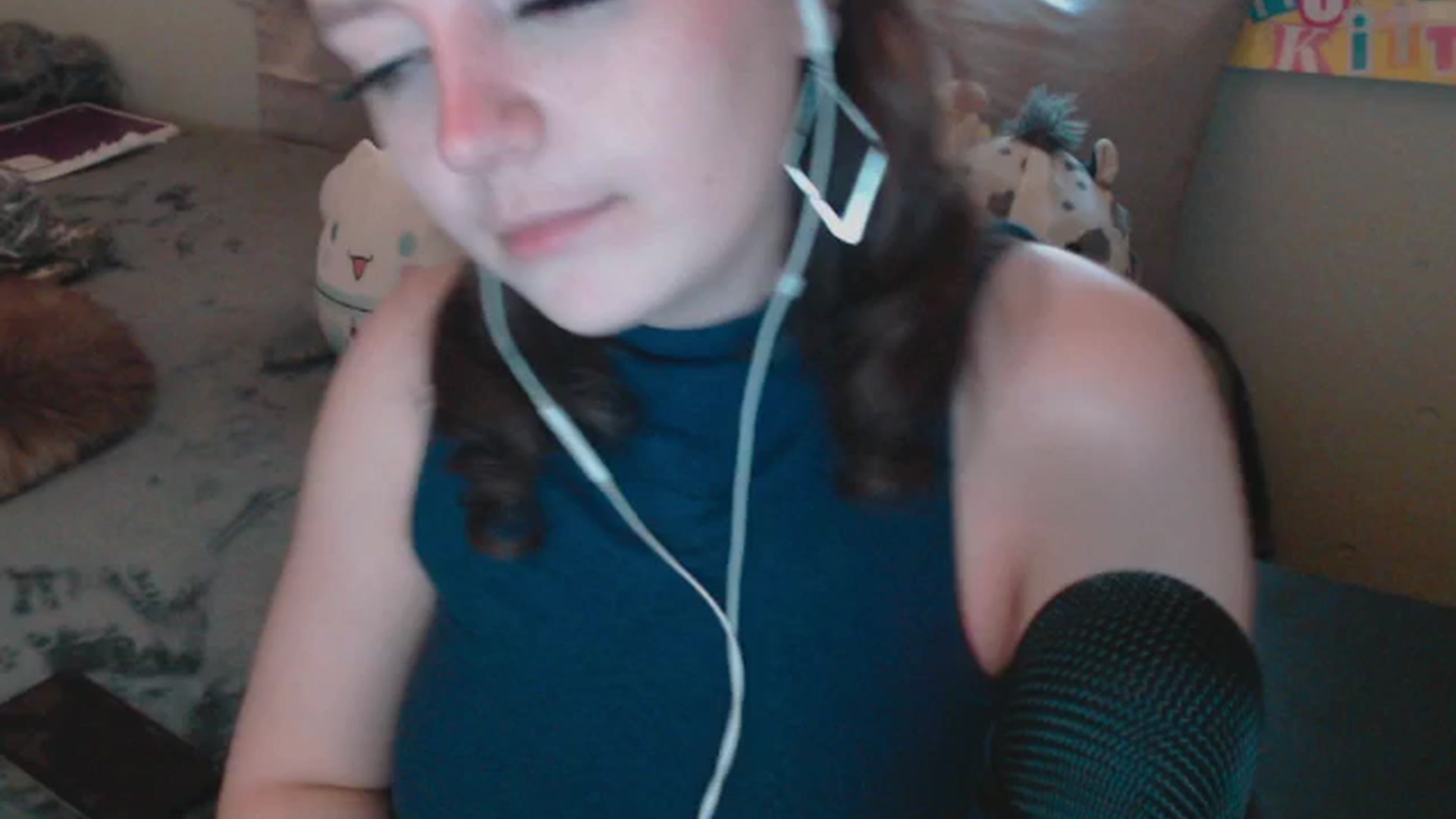 Gallery image thumbnail from Prettybutsad's myfreecams stream on, 05/16/2024, 12:09 image 7 of 20
