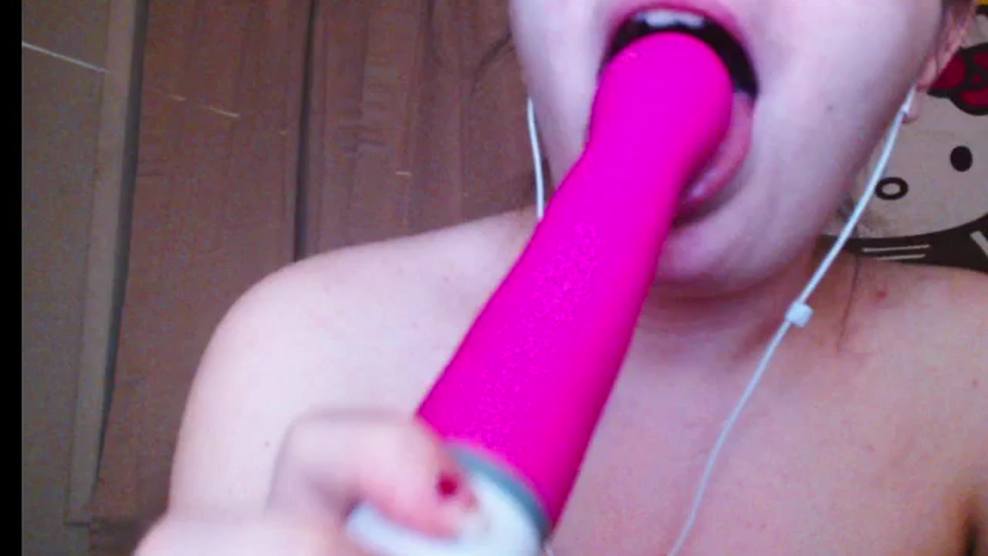 Gallery image thumbnail from Prettybutsad's myfreecams stream on, 05/19/2024, 09:26 image 10 of 20