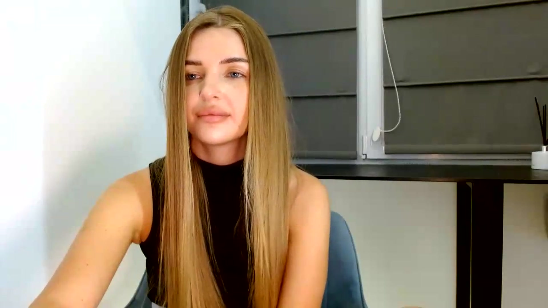 Gallery image thumbnail from Prettydolly's myfreecams stream on, 08/16/2026, 24:44 image 9 of 20