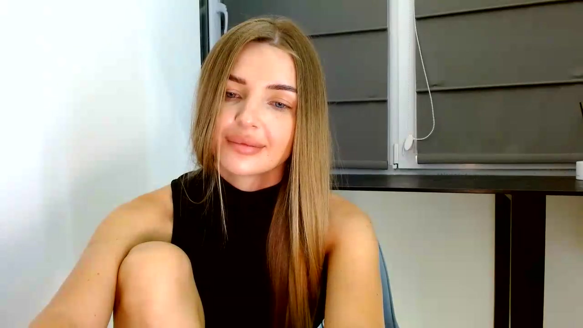 Gallery image thumbnail from Prettydolly's myfreecams stream on, 08/16/2026, 24:44 image 16 of 20