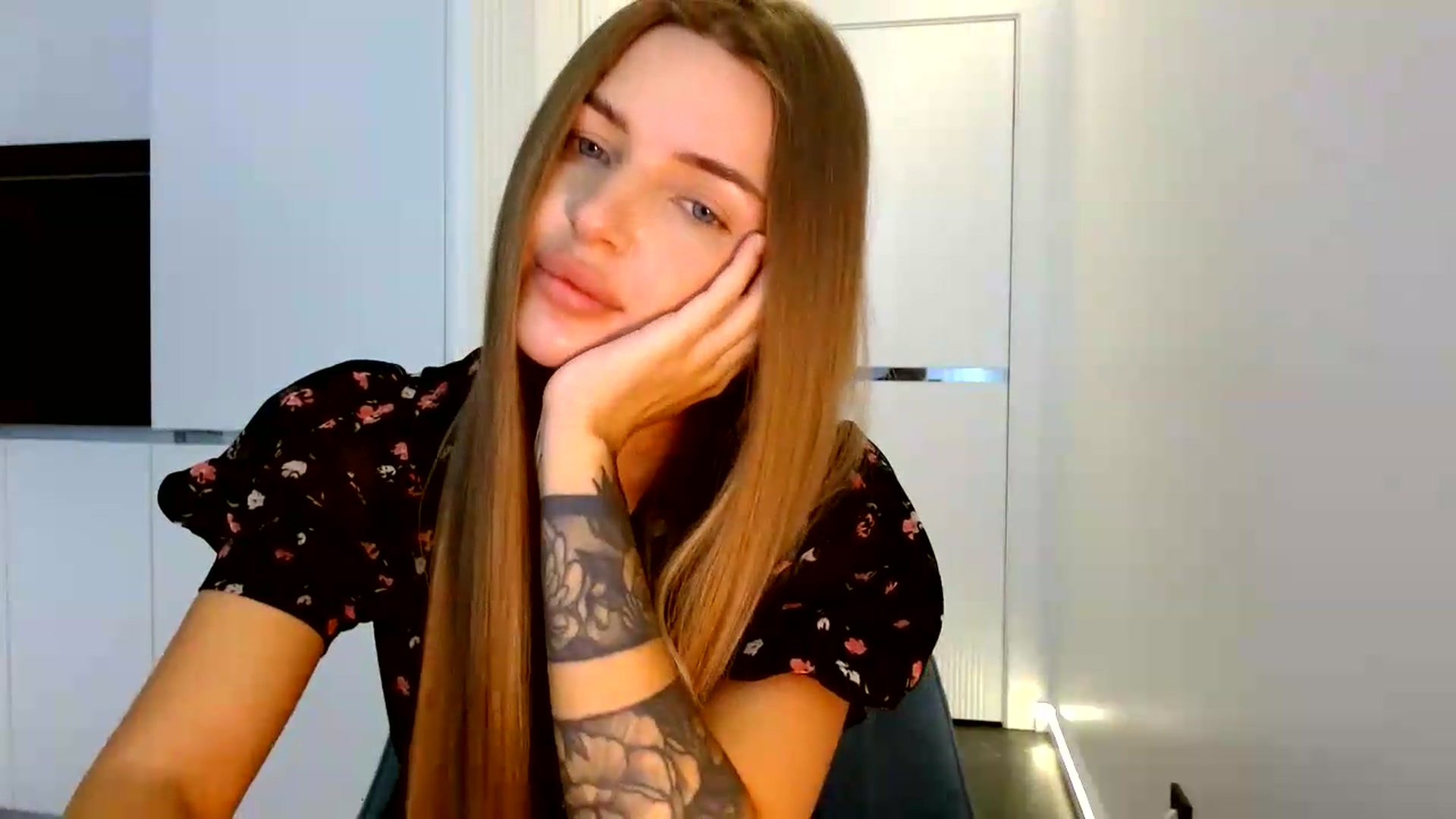 Gallery image thumbnail from Prettydolly's myfreecams stream on, 08/18/2026, 09:15 image 2 of 20