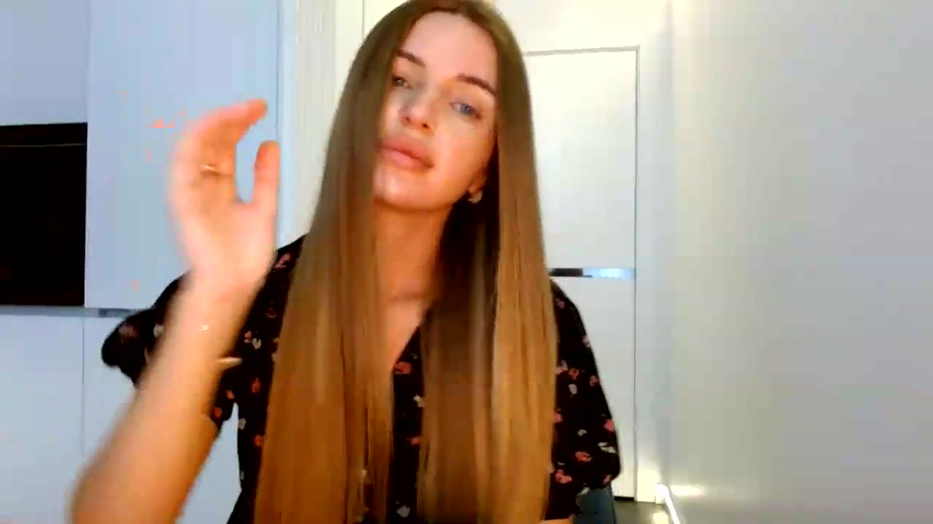 Gallery image thumbnail from Prettydolly's myfreecams stream on, 08/18/2026, 09:15 image 4 of 20