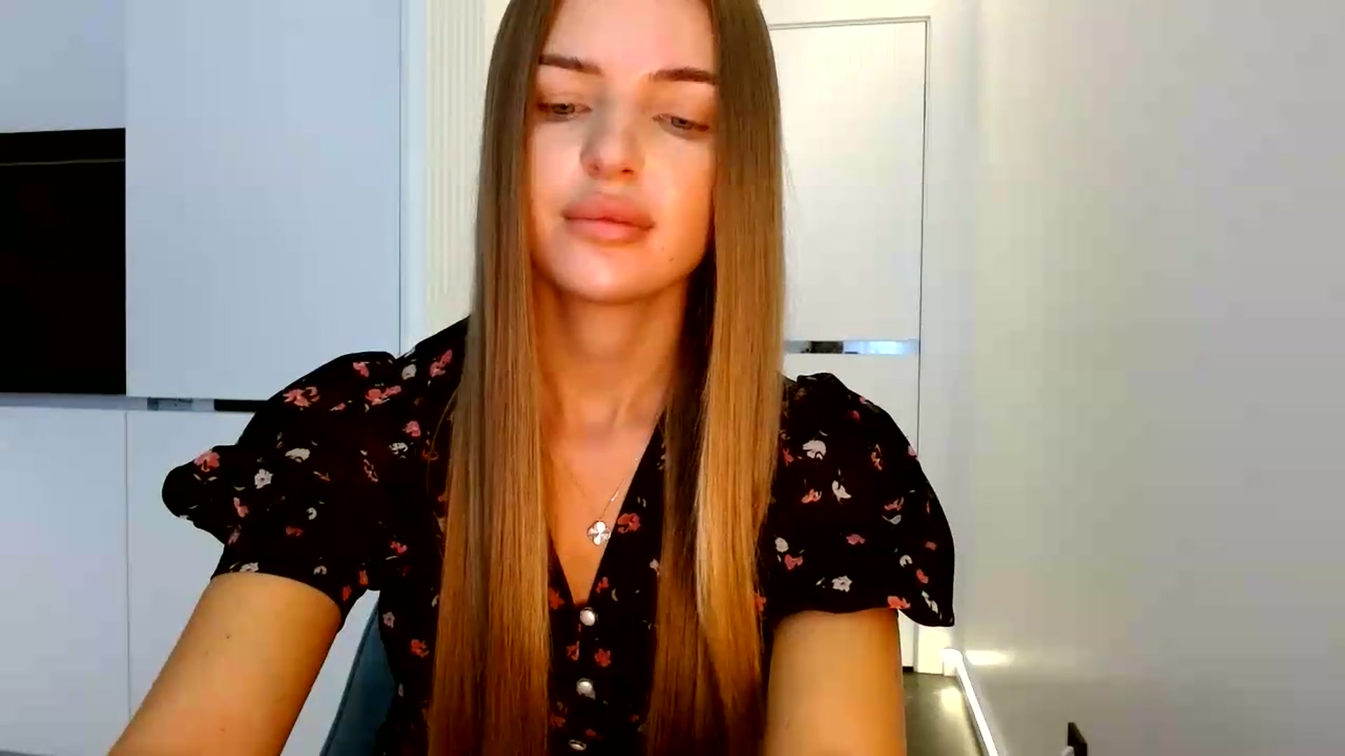 Gallery image thumbnail from Prettydolly's myfreecams stream on, 08/18/2026, 09:15 image 3 of 20