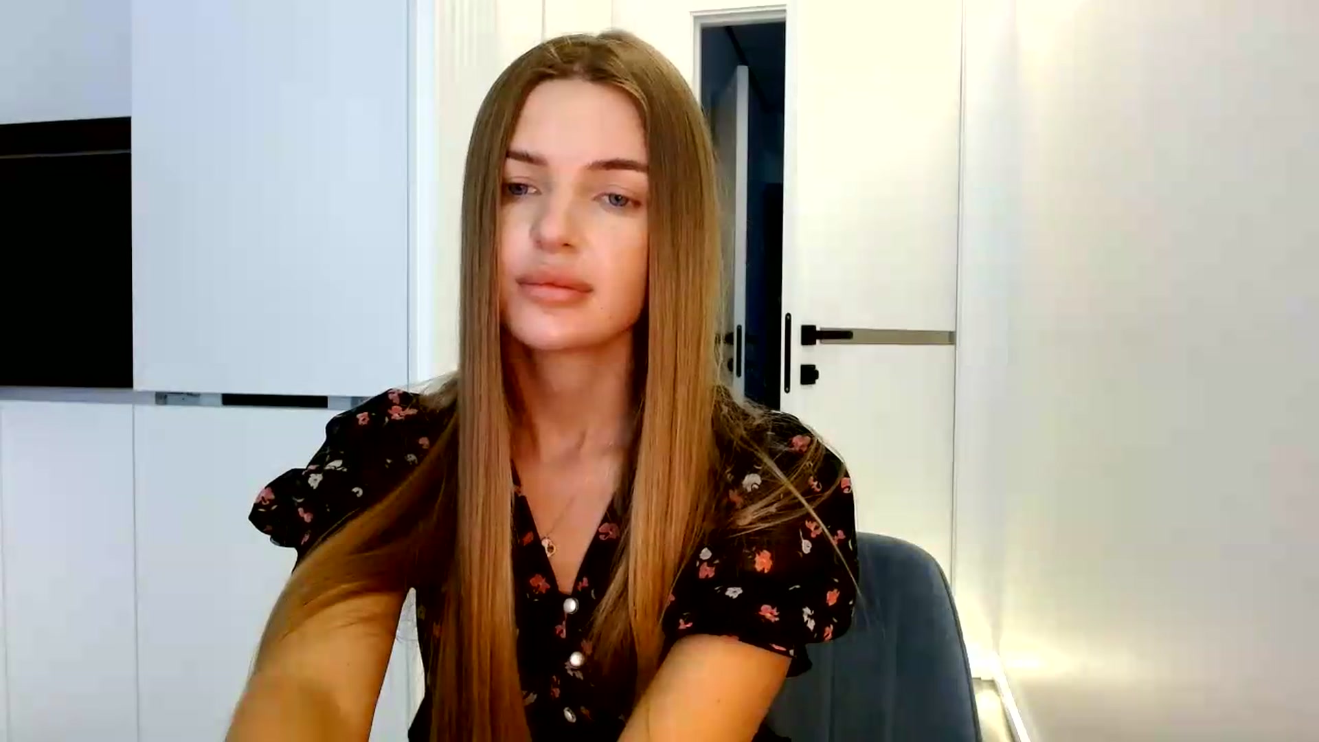 Gallery image thumbnail from Prettydolly's myfreecams stream on, 08/18/2026, 10:15 image 15 of 20