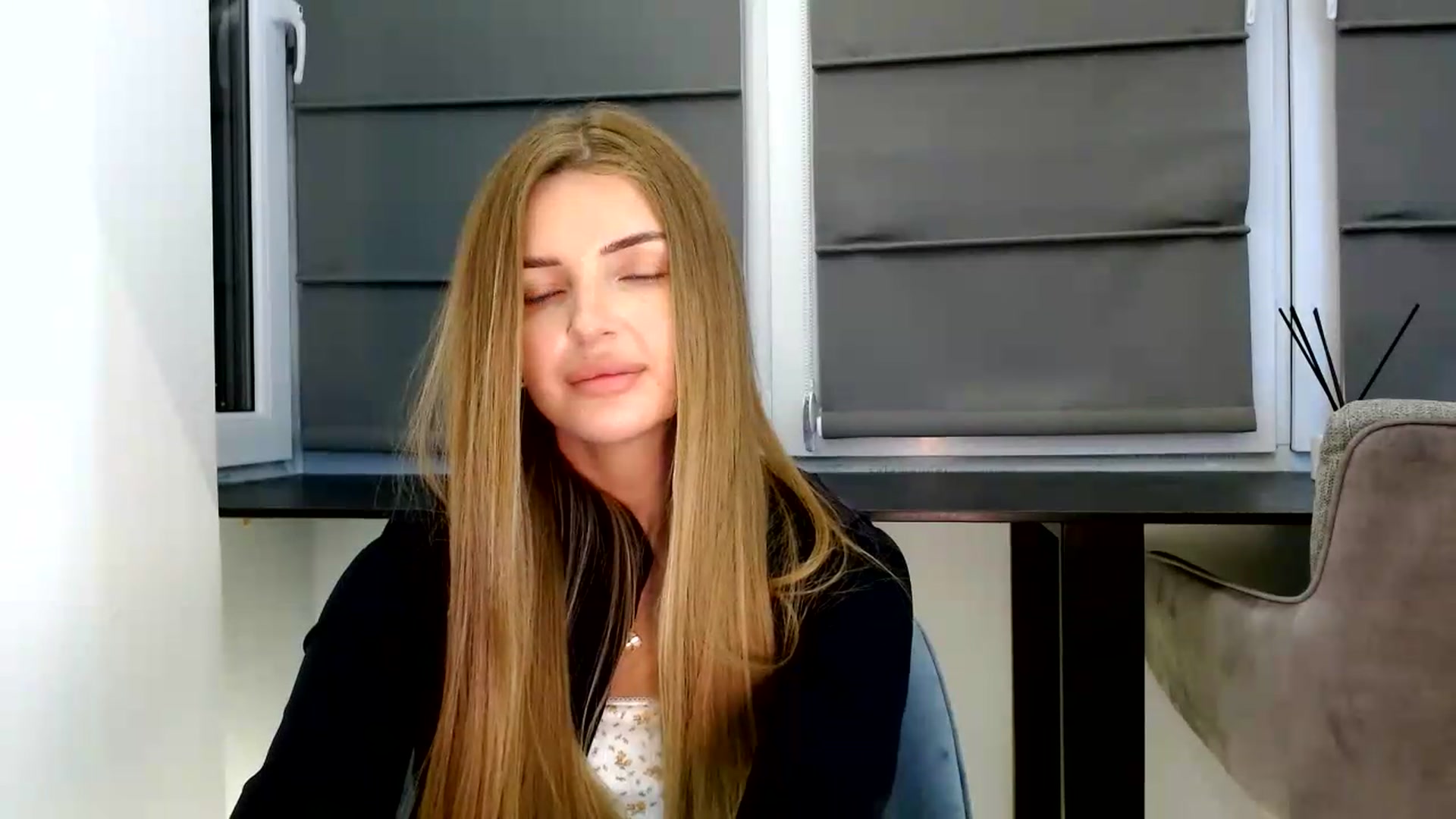 Gallery image thumbnail from Prettydolly's myfreecams stream on, 08/23/2026, 23:54 image 13 of 20