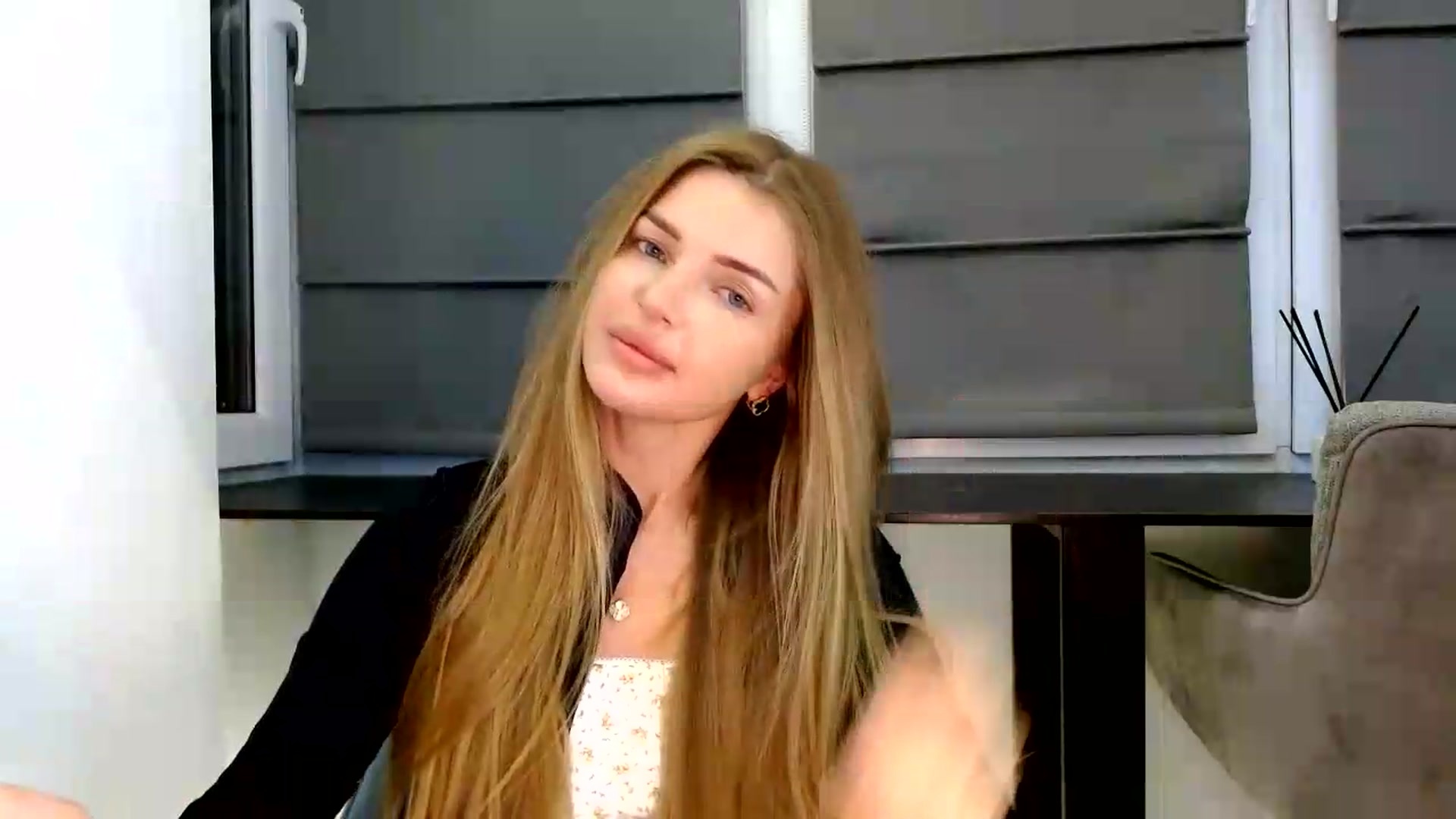 Gallery image thumbnail from Prettydolly's myfreecams stream on, 08/23/2026, 23:54 image 10 of 20