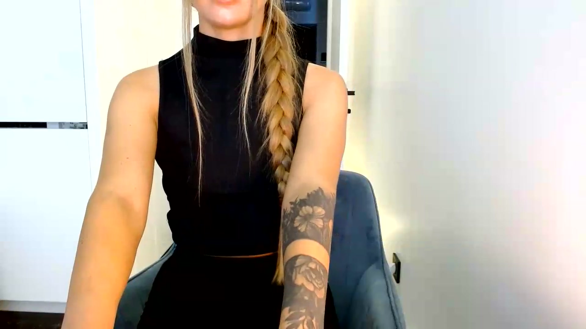 Gallery image thumbnail from Prettydolly's myfreecams stream on, 08/25/2026, 08:18 image 19 of 20