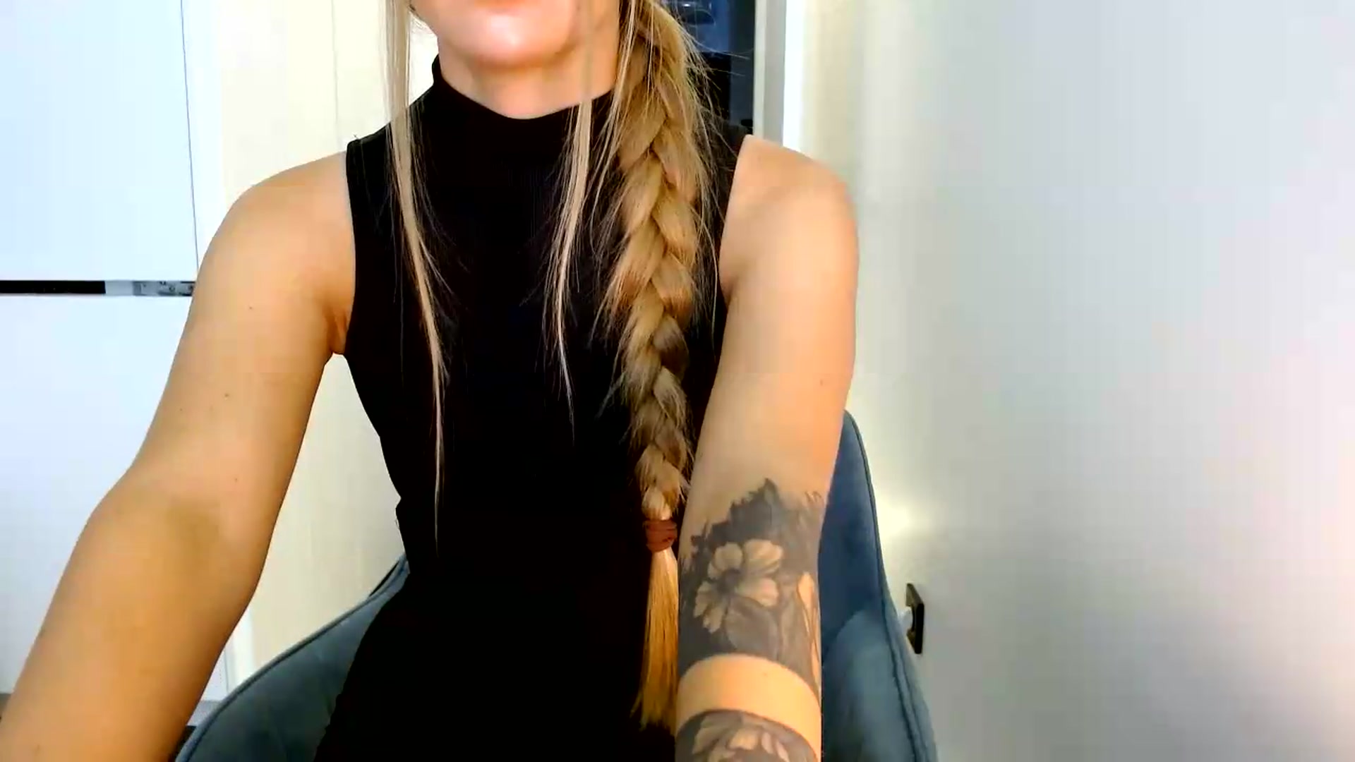 Gallery image thumbnail from Prettydolly's myfreecams stream on, 08/25/2026, 08:18 image 20 of 20