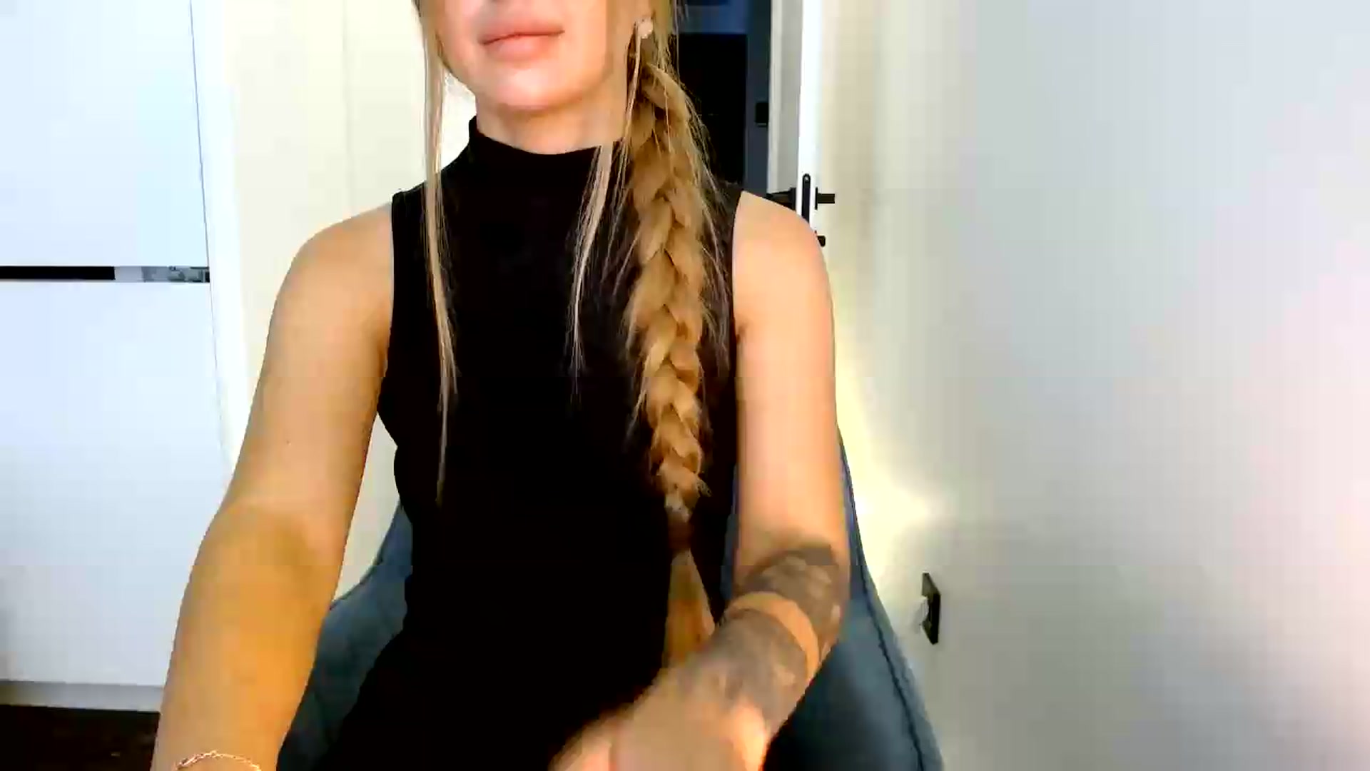 Gallery image thumbnail from Prettydolly's myfreecams stream on, 08/25/2026, 08:18 image 14 of 20