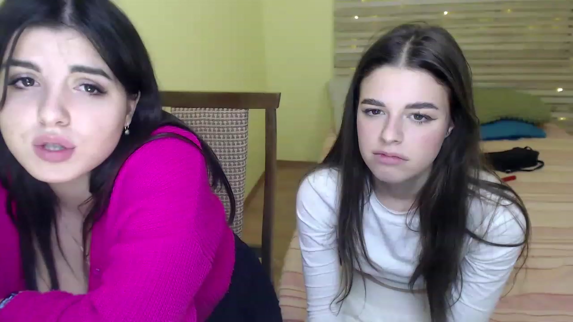Gallery image thumbnail from Prety_Ery's myfreecams stream on, 12/22/2022, 16:47 image 11 of 20