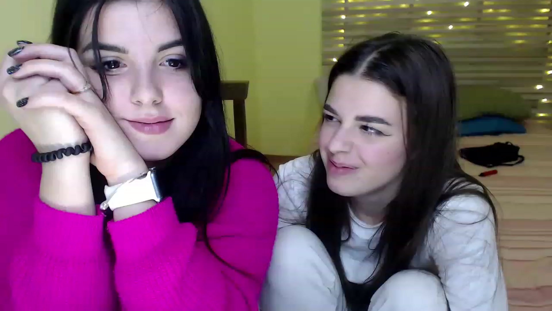 Gallery image thumbnail from Prety_Ery's myfreecams stream on, 12/22/2022, 16:47 image 15 of 20