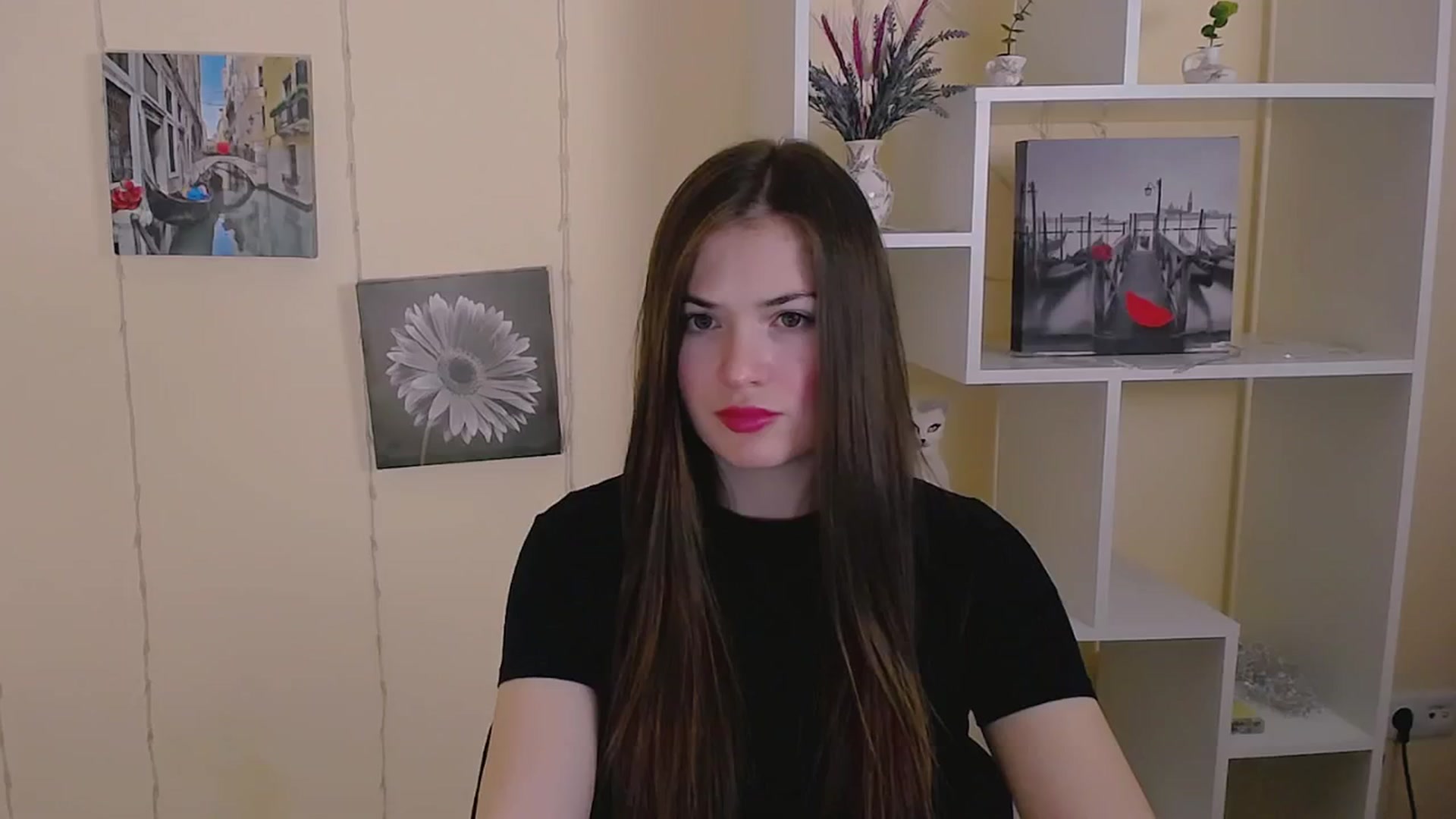 Gallery image thumbnail from Prety_angel's myfreecams stream on, 04/06/2025, 14:25 image 2 of 20
