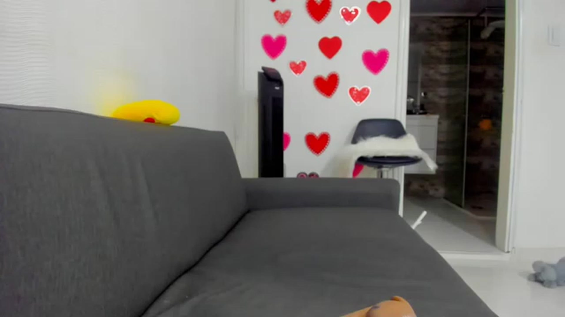 Gallery image thumbnail from Preziosabella's myfreecams stream on, 03/18/2023, 24:54 image 20 of 20