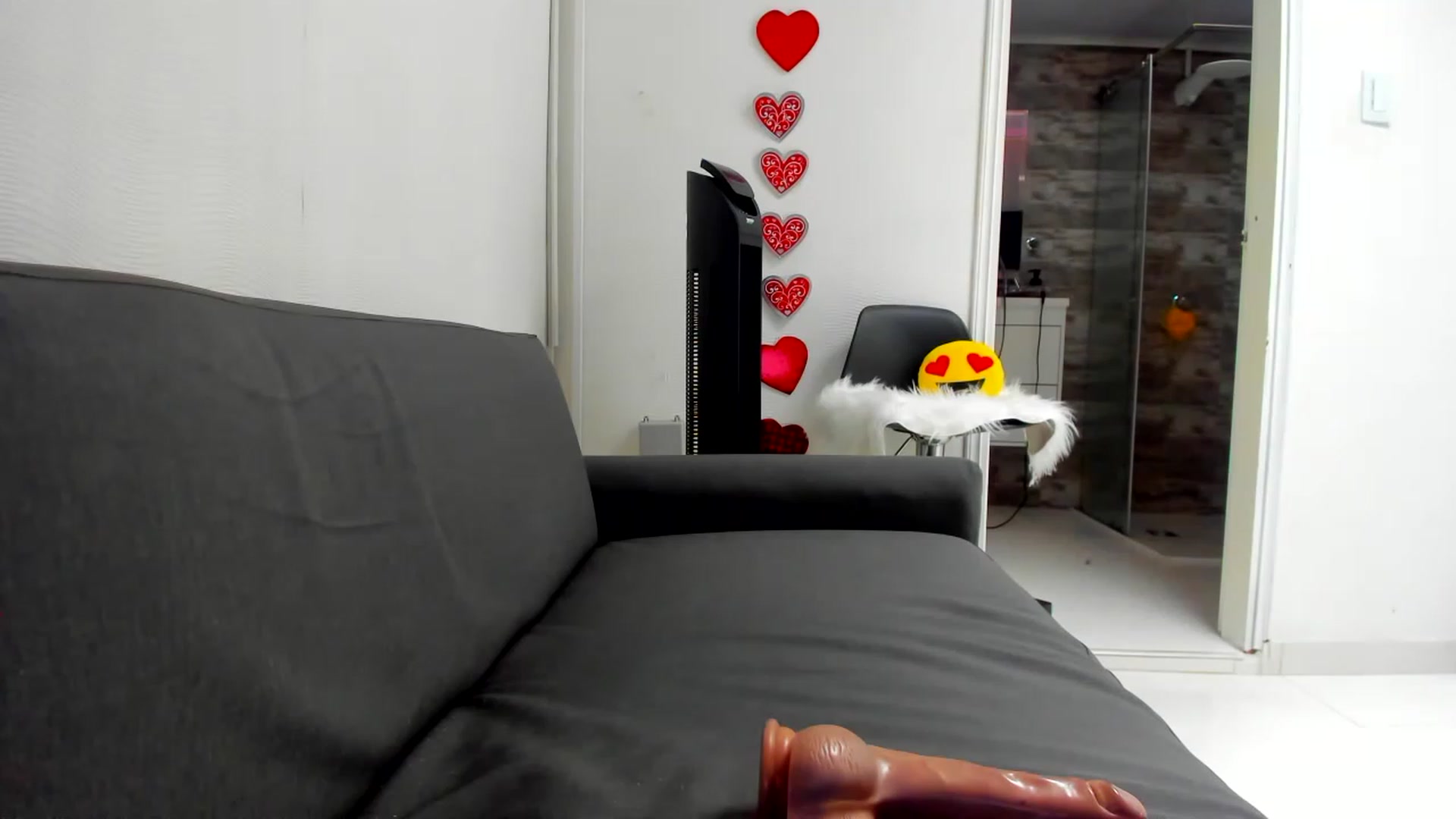 Gallery image thumbnail from Preziosabella's myfreecams stream on, 05/11/2023, 15:55 image 8 of 20