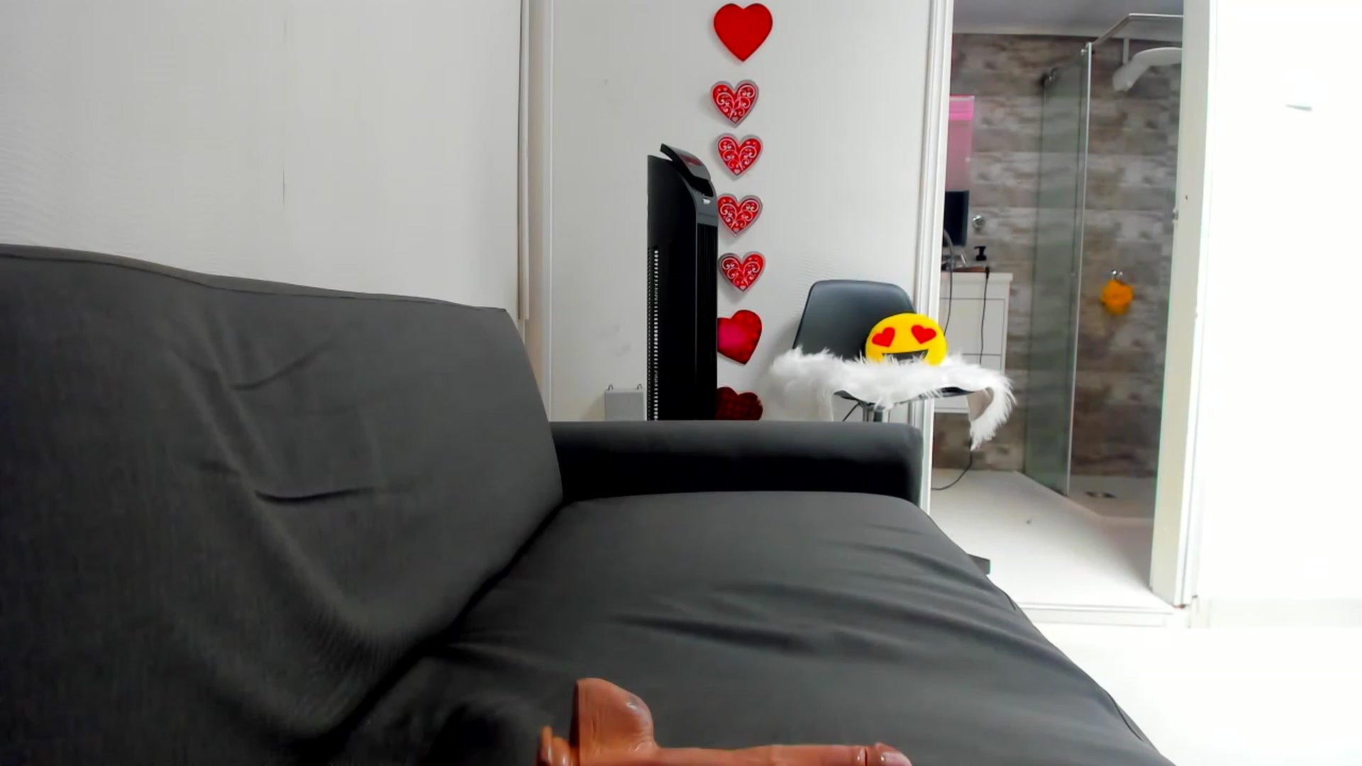 Gallery image thumbnail from Preziosabella's myfreecams stream on, 05/11/2023, 19:10 image 9 of 20