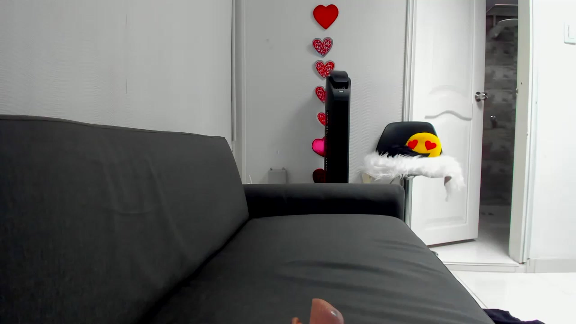 Gallery image thumbnail from Preziosabella's myfreecams stream on, 06/19/2023, 20:41 image 5 of 20