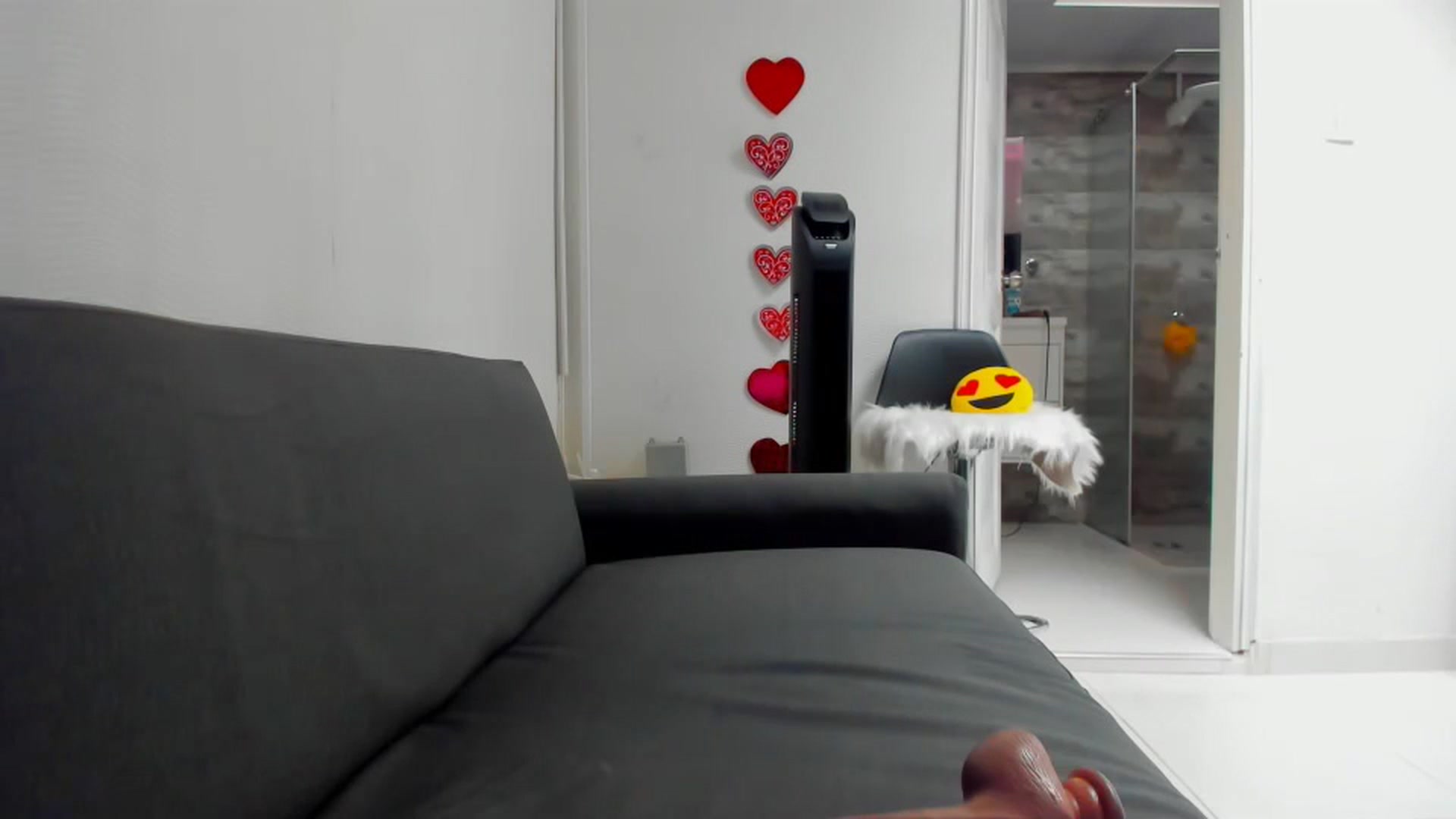 Gallery image thumbnail from Preziosabella's myfreecams stream on, 07/18/2023, 19:24 image 16 of 20