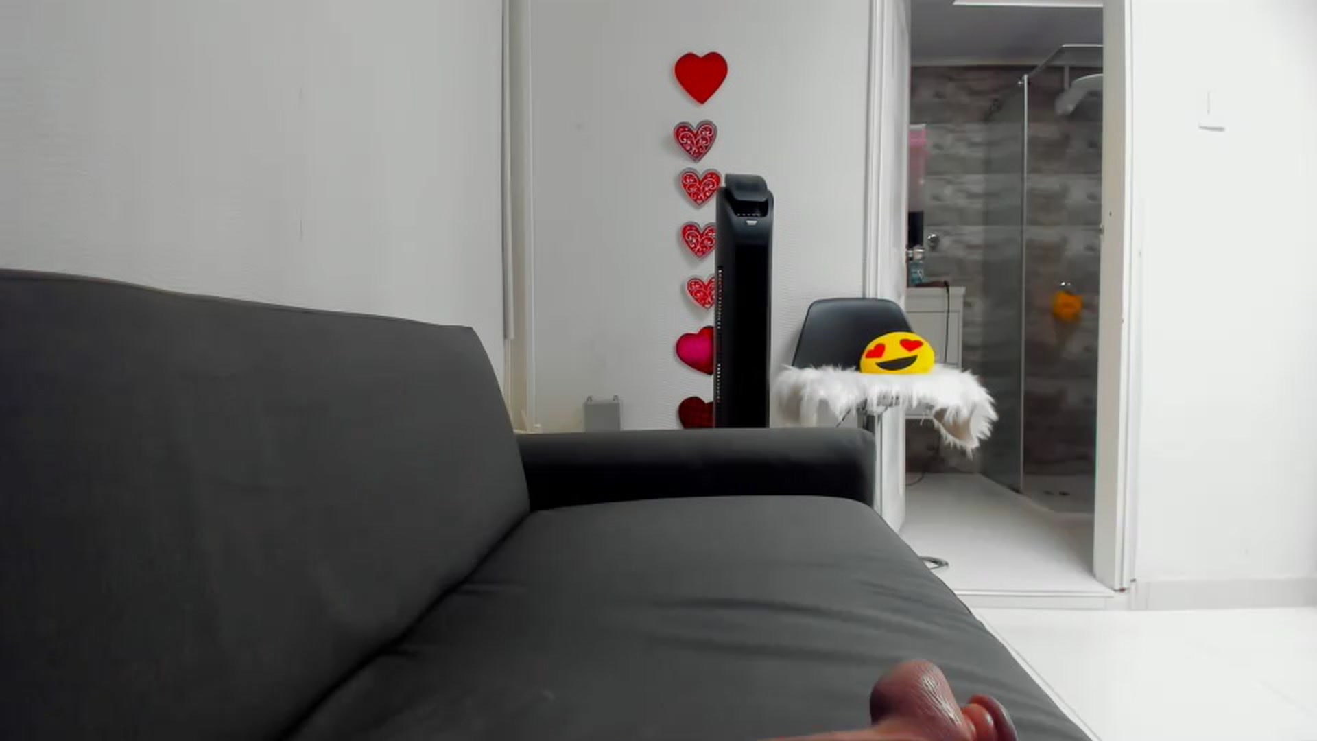 Gallery image thumbnail from Preziosabella's myfreecams stream on, 07/18/2023, 19:24 image 18 of 20